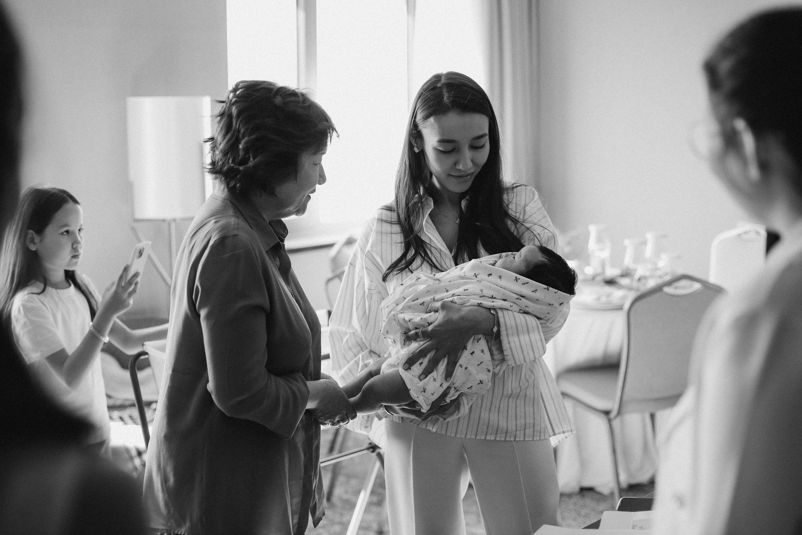 Қырқынан шығару. Фотограф в Алматы и Москве Даша Пушкина