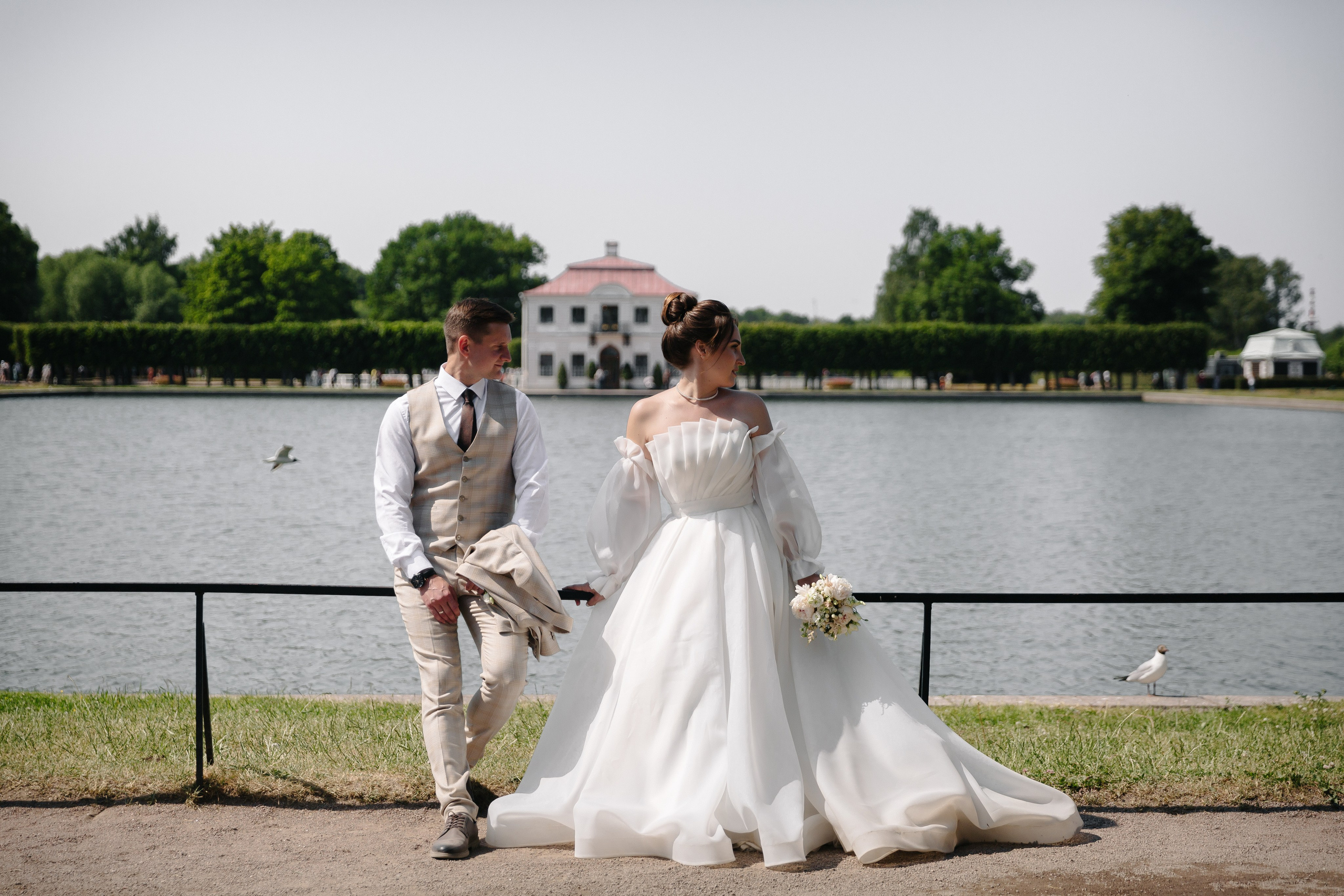 ДВОРЕЦ № 4 Петергоф | Июль, Нижний парк. Свадебный фотограф в Санкт-Петербурге Полина Корзухина