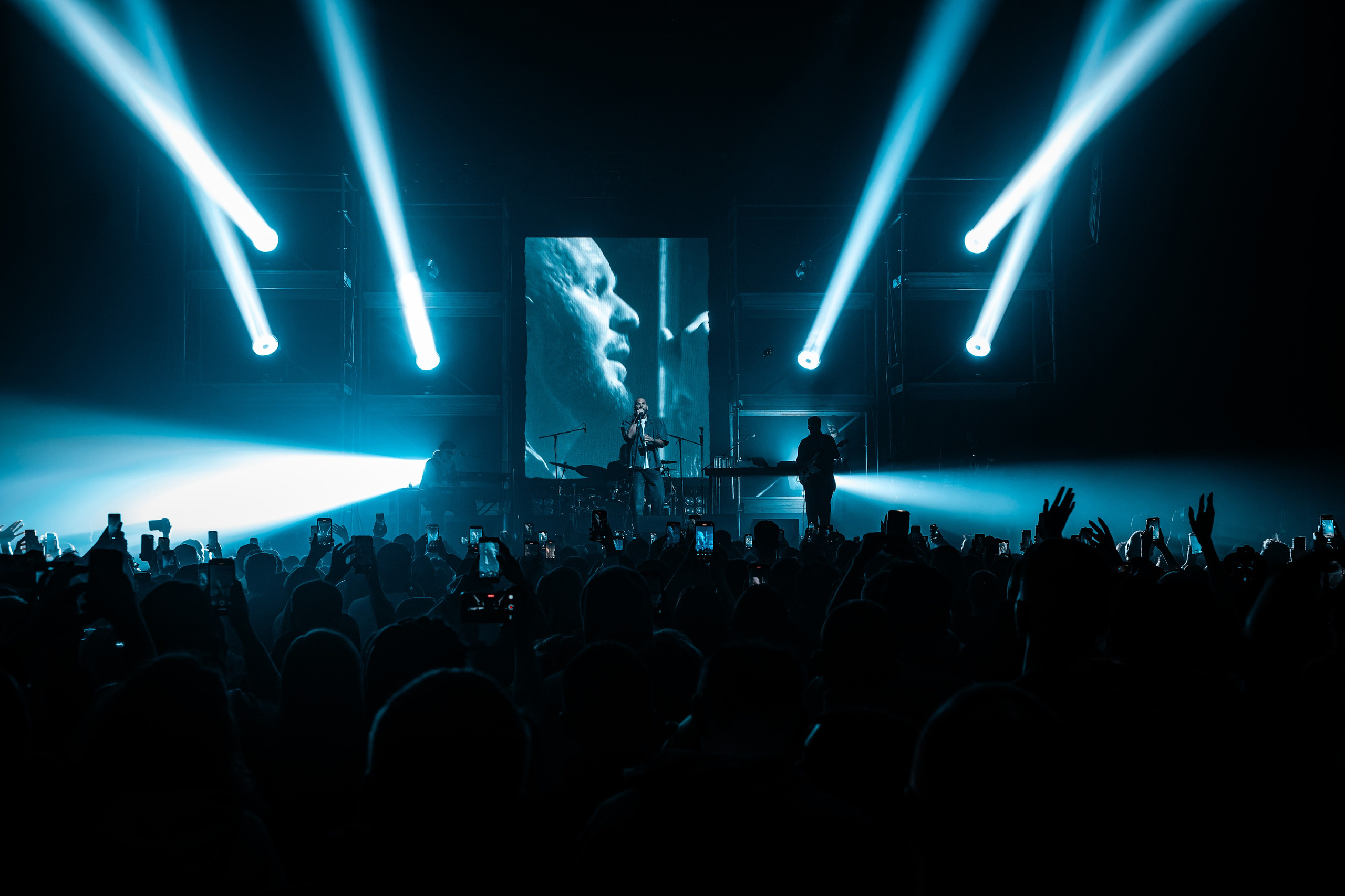 LOC DOG / МОСКВА / 2025. OOPS