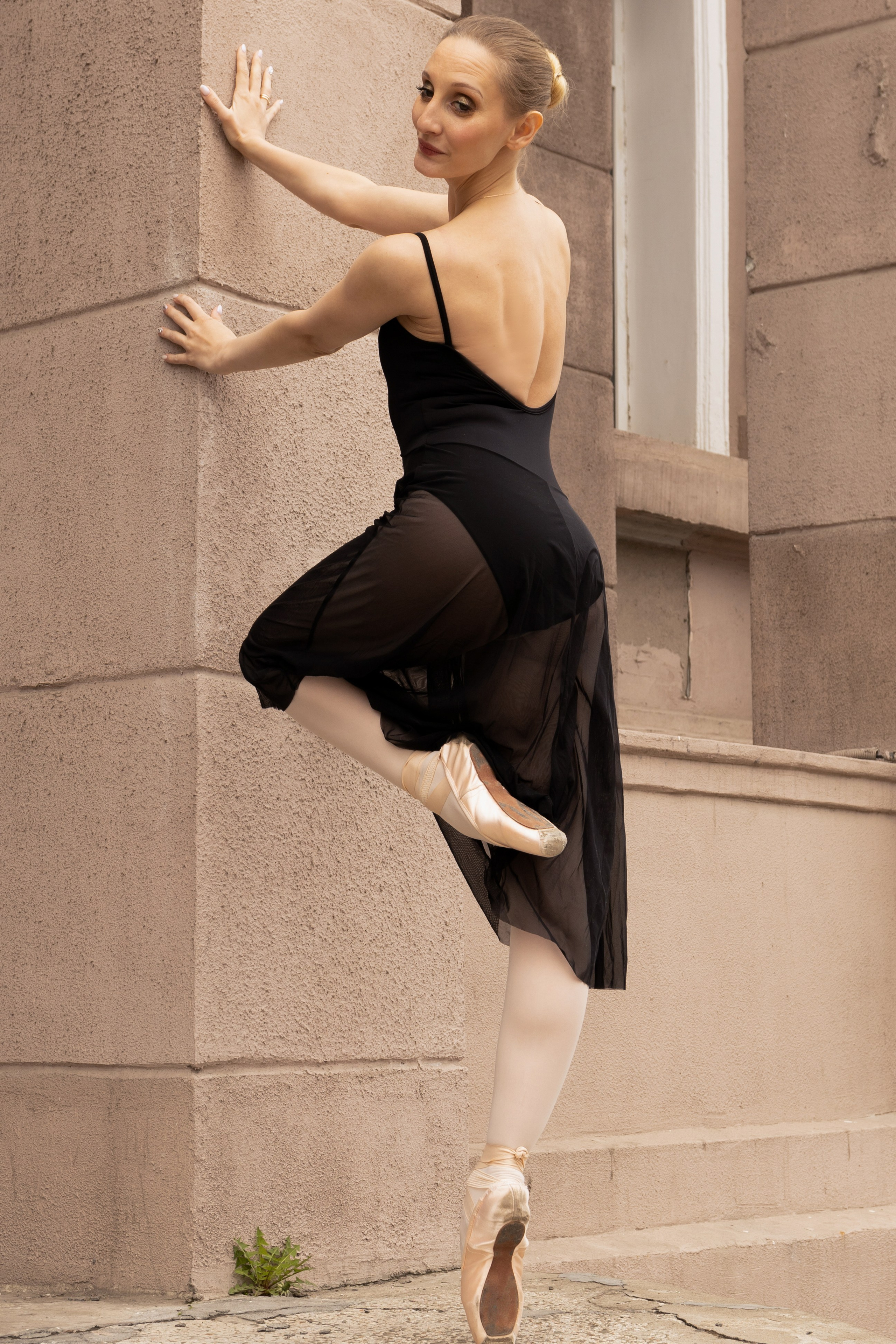 Балерина в городе. Фотограф Владивосток
