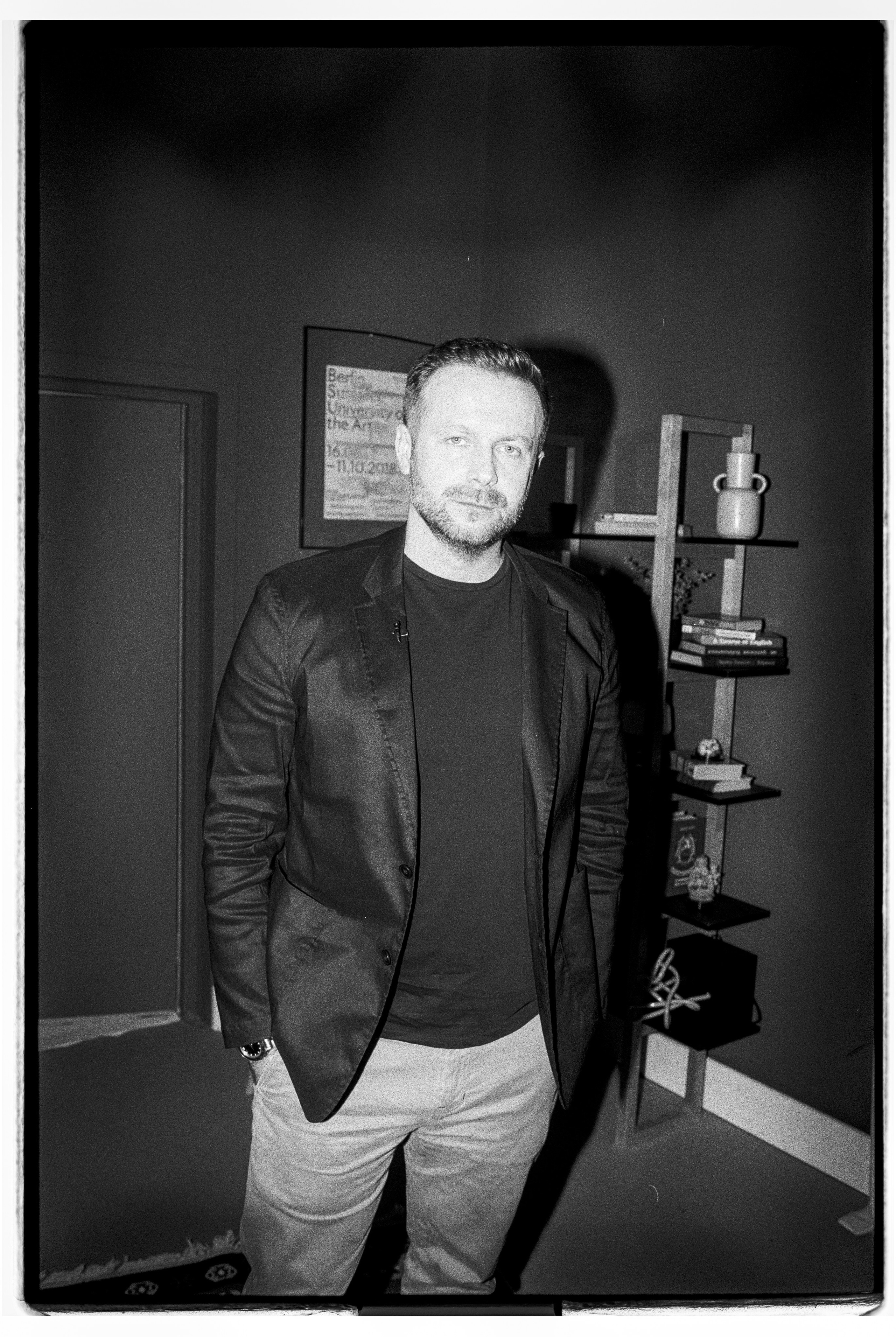 НОВОЕ СЛОВО. ANNA — PHOTOGRAPHER