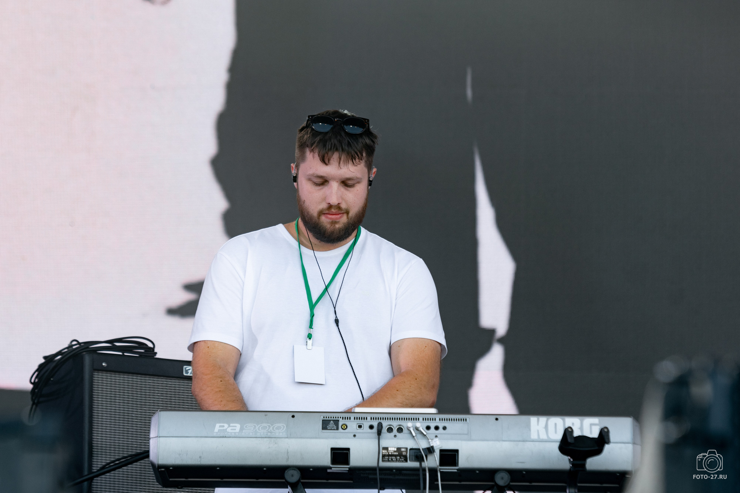 Антон Курдюмов фотограф в Хабаровске Рина Курдюмова фото27 foto27 Антон Дорофеев репортажный репортаж документалист Тони и Рина фотосоздатели ПаПаРоК Рок над Амуром 2024 фестиваль Хабаровск