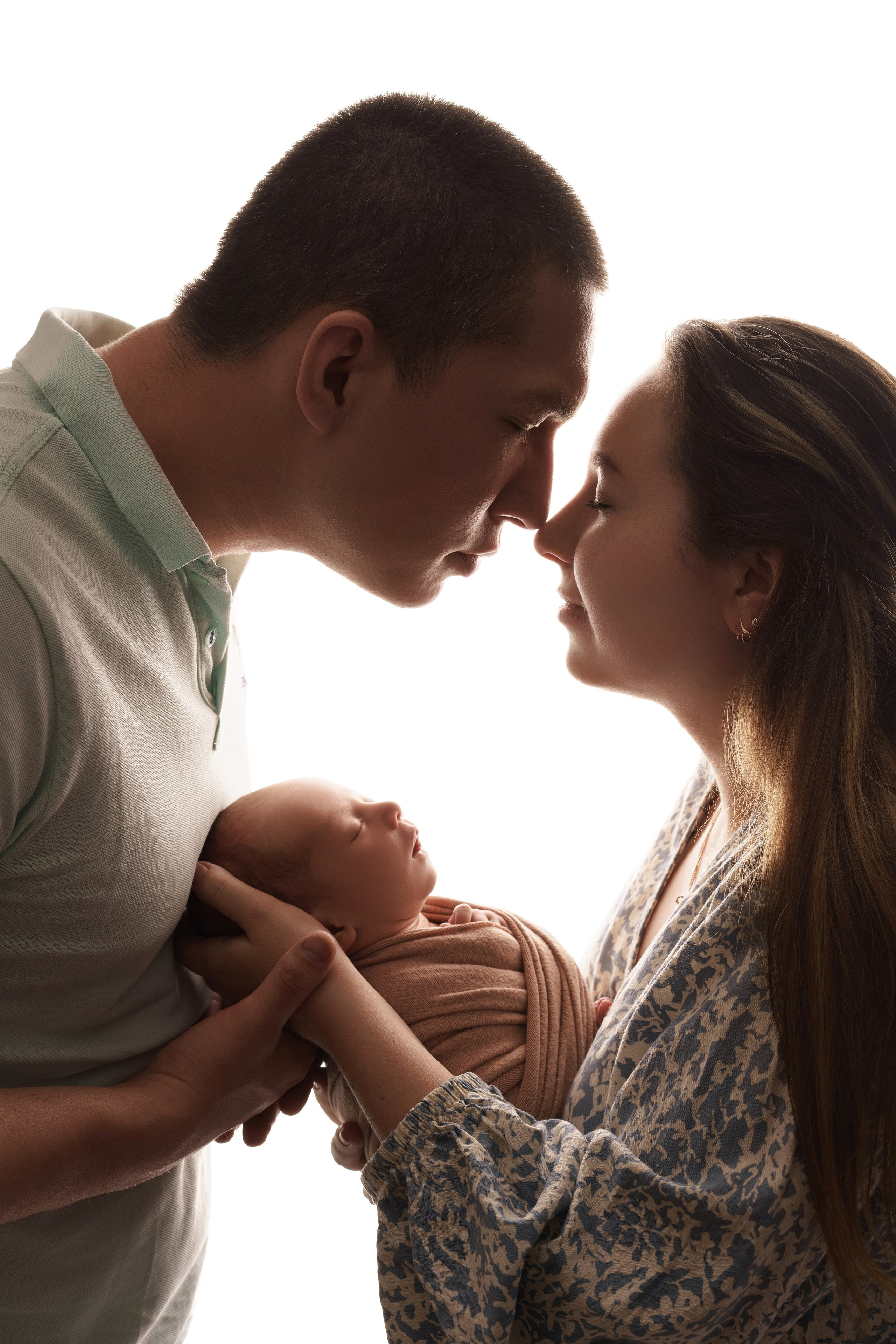 Семейные фотосессии с новорожденными | Трогательные кадры малышей и их близких в Москве и МО. Фотосессия новорожденных в Москве и Московской области | Профессиональный фотограф newborn — Татьяна Иванова