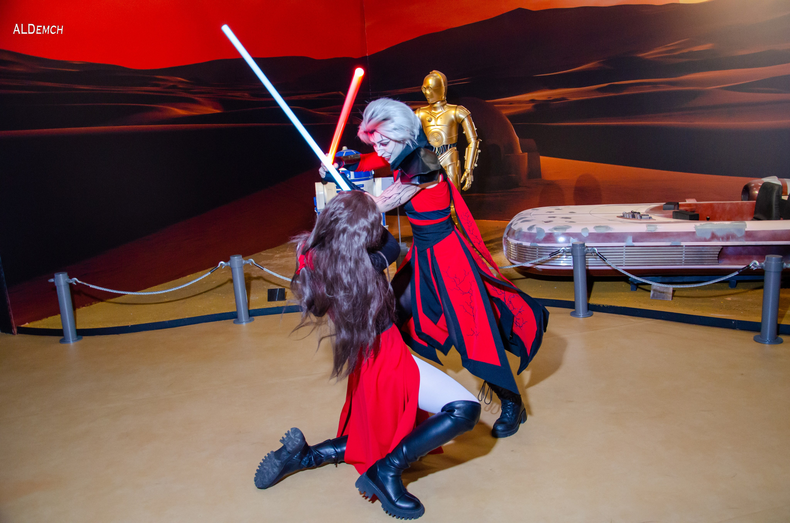 Фотосессия косплей выставки по звёздным войнам