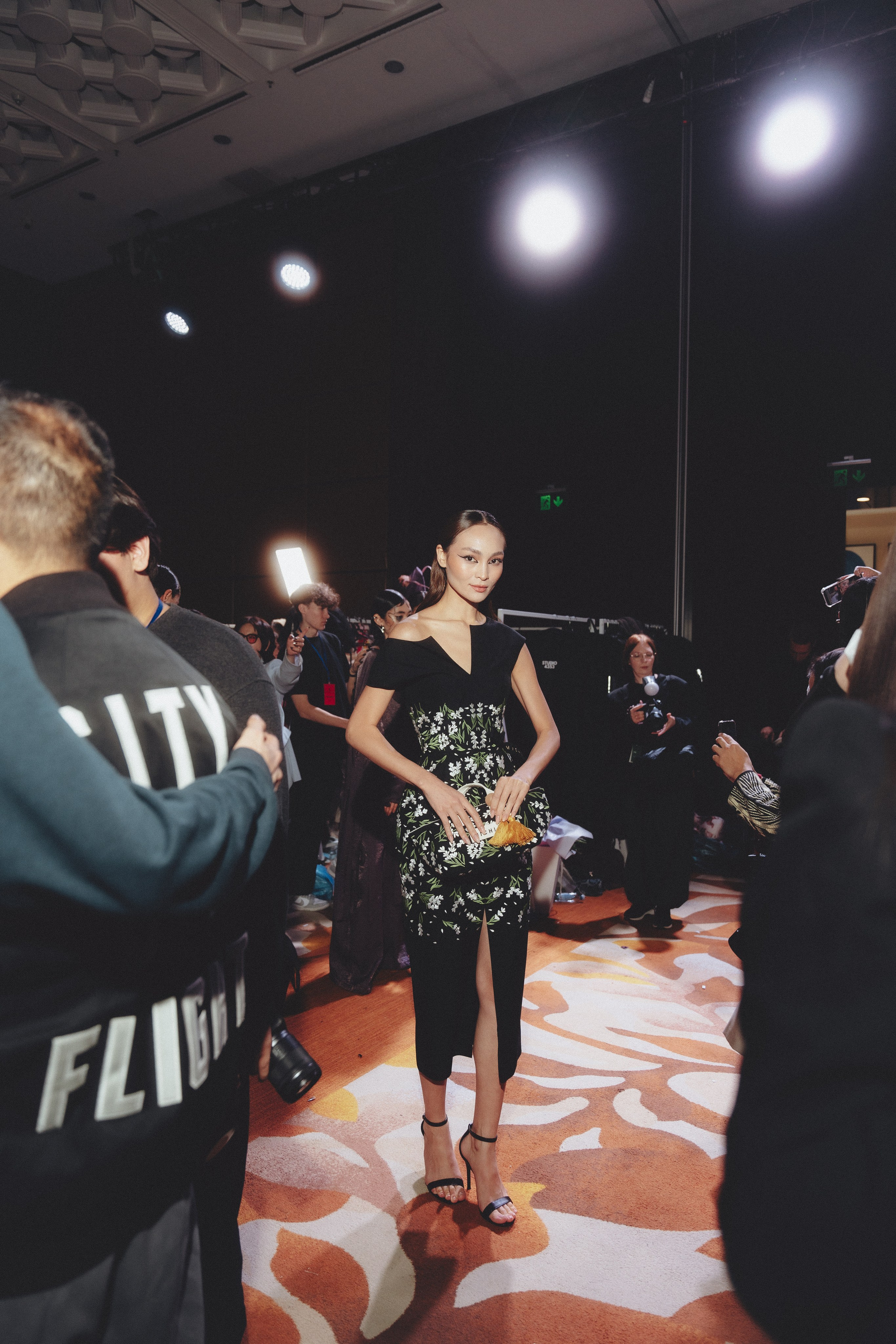 VISA FASHION WEEK ALMATY SS26 / BACKSTAGE ZONE