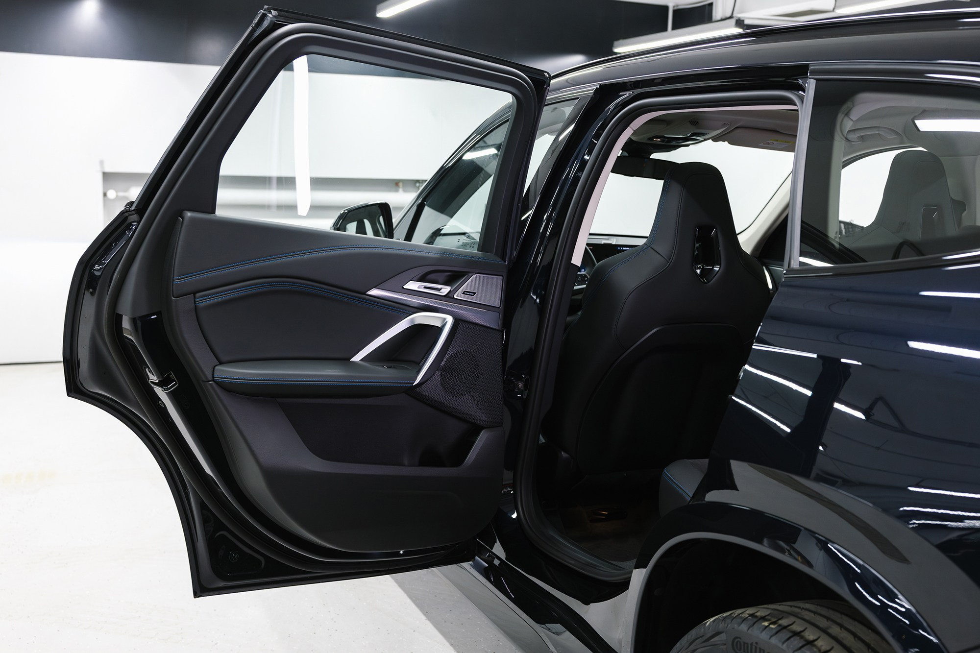 BMW X1 25Li. Новые автомобили