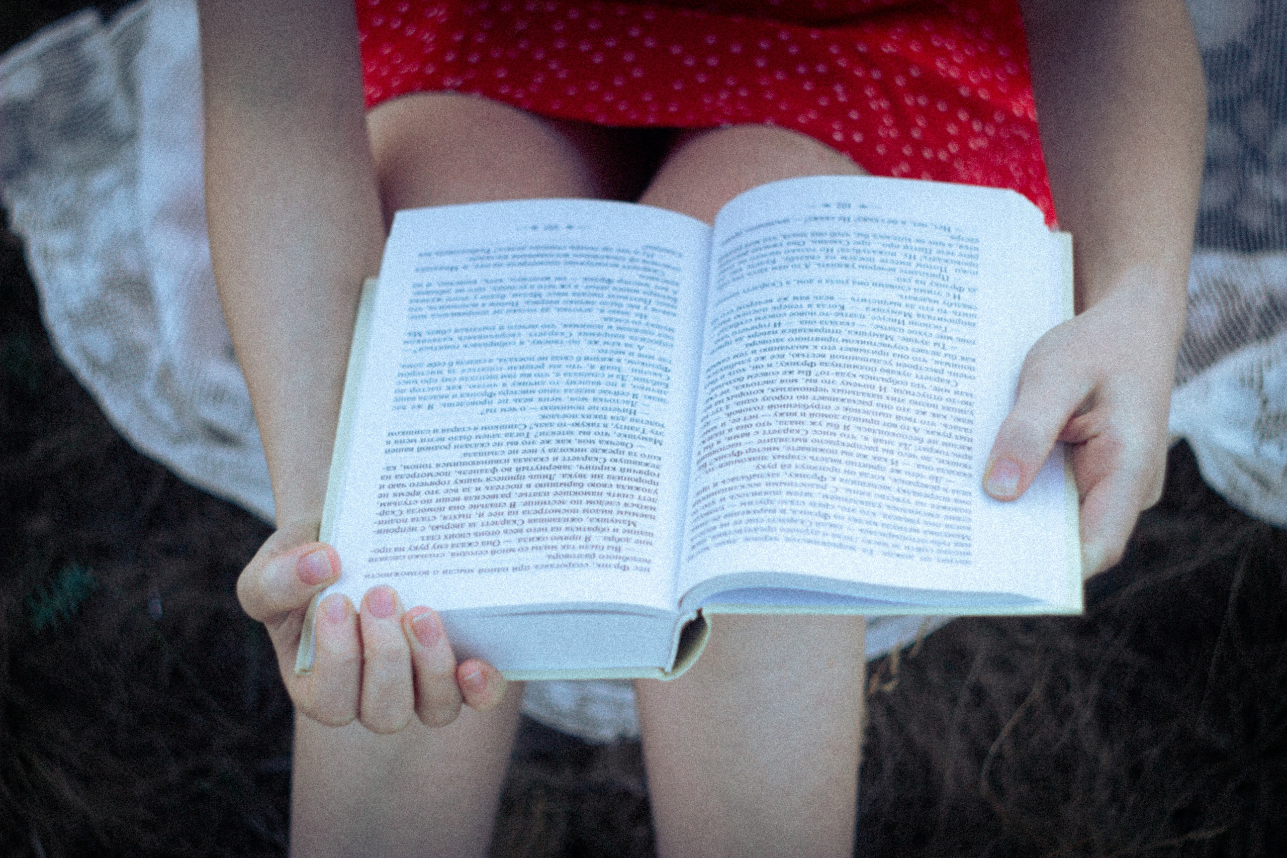 Платье в горошек. • Фотограф Александра Светозар Алчевск •