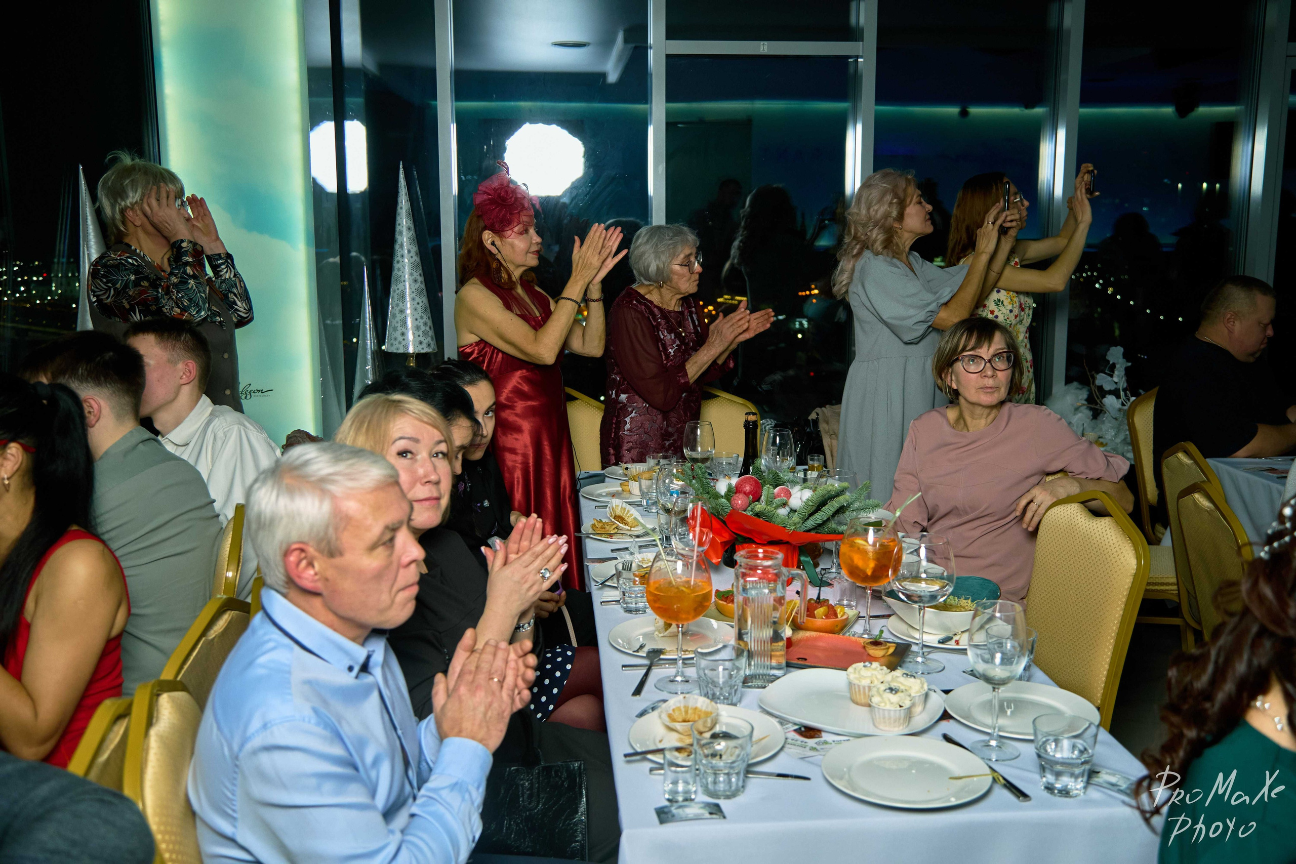 Зал КРАСА МАСС-МЕДИА ЧУВАШИИ. Владимир Суздалов (ProMaXe) — Портретный фотограф, тематические фотосессии в Чебоксарах