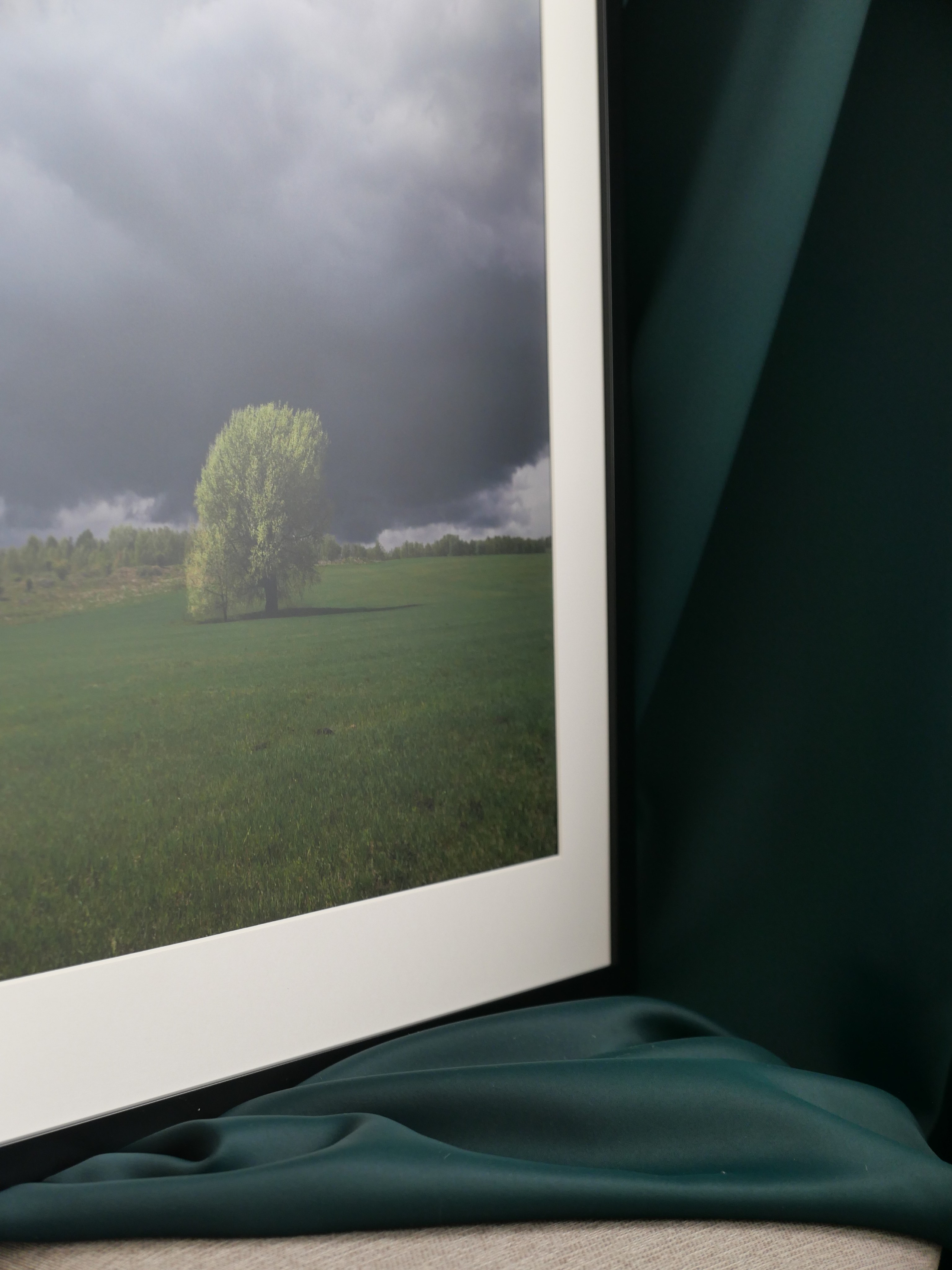 фото фотография повесить в квартиру