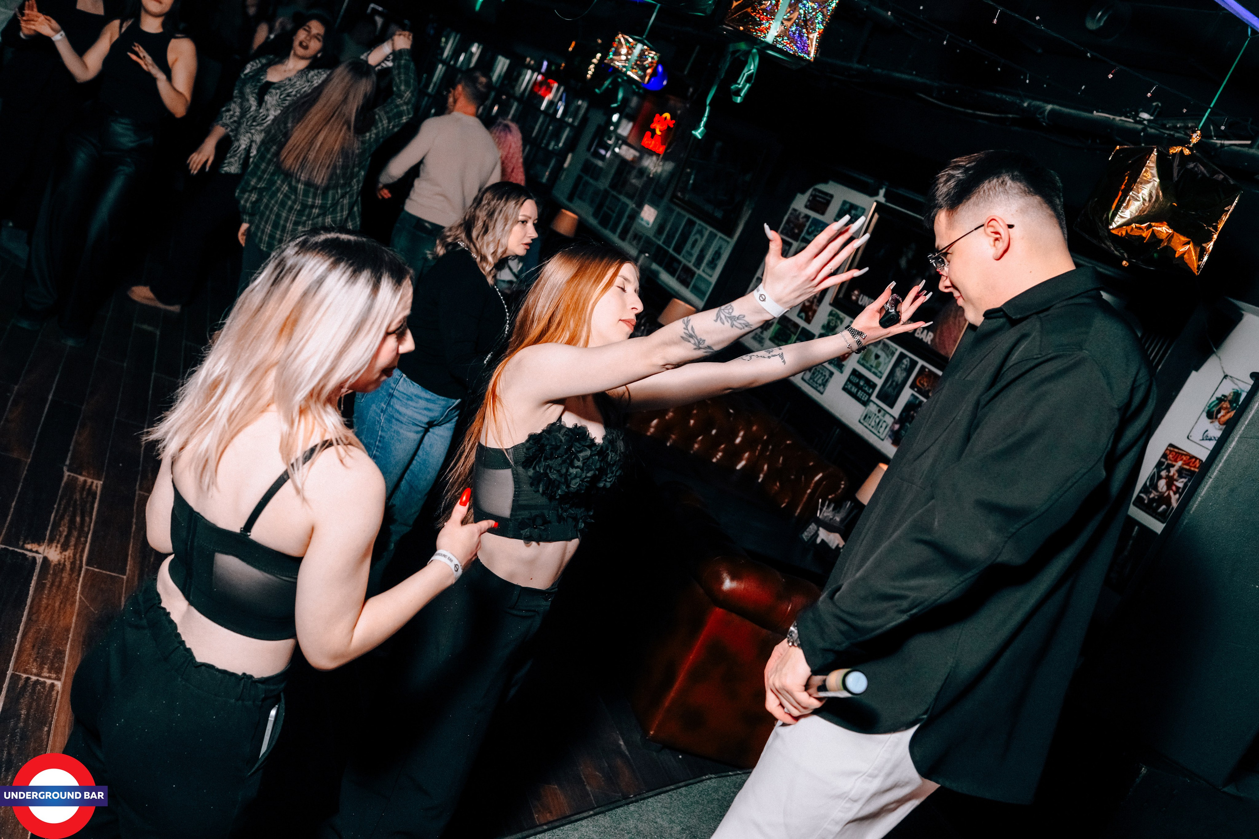 Ночной клуб. Max Vegas