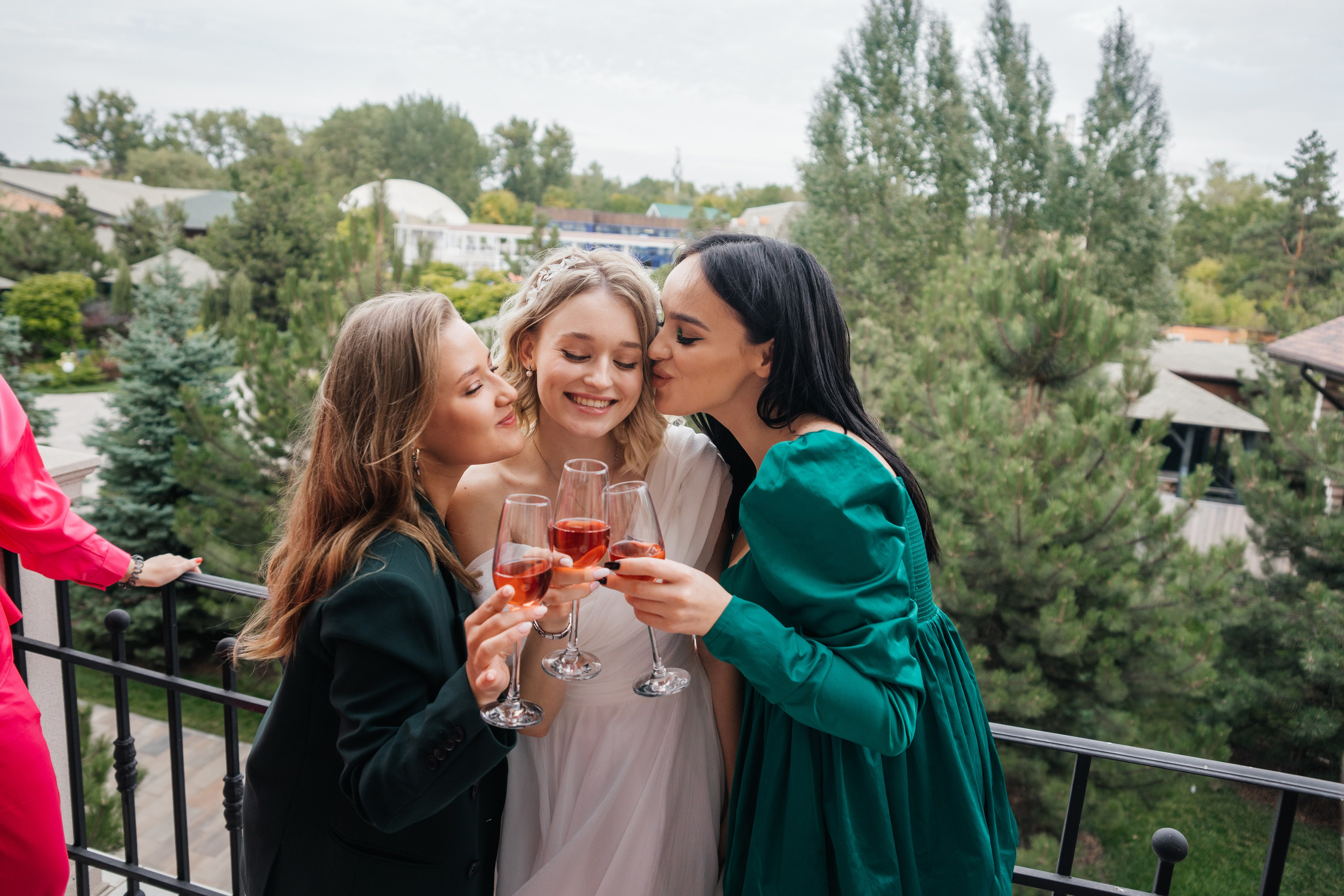 Свадебный день Максим и Вита. Графский Парк. Свадебный и семейный фотограф Надежда Соловьева