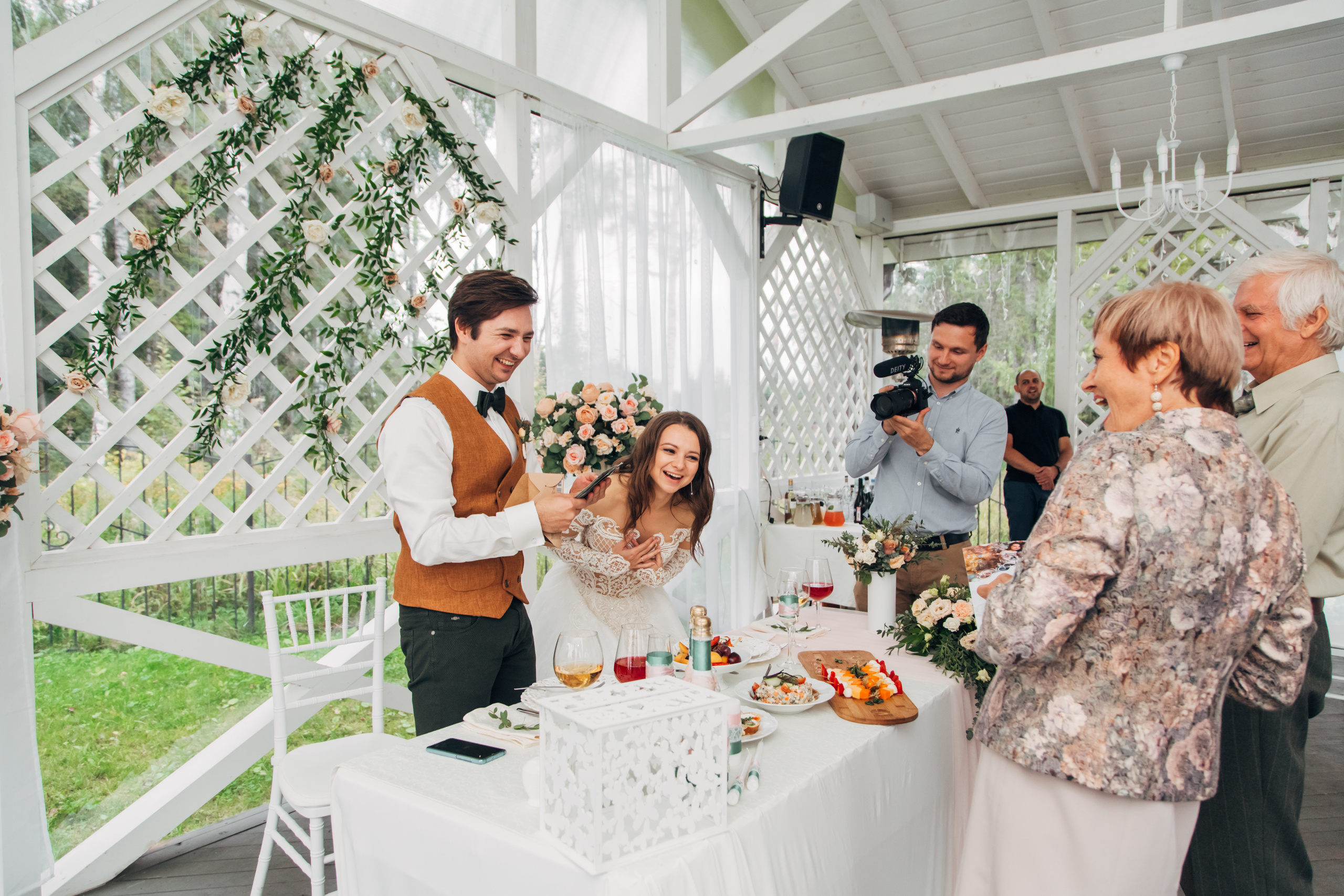 Антон+Лена. Ведущий на свадьбу в Москве Зубков Алексей