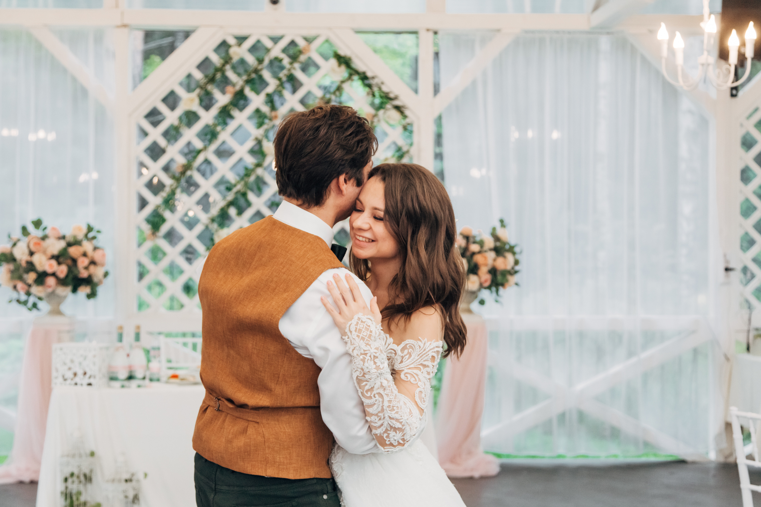 Антон+Лена. Ведущий на свадьбу в Москве Зубков Алексей