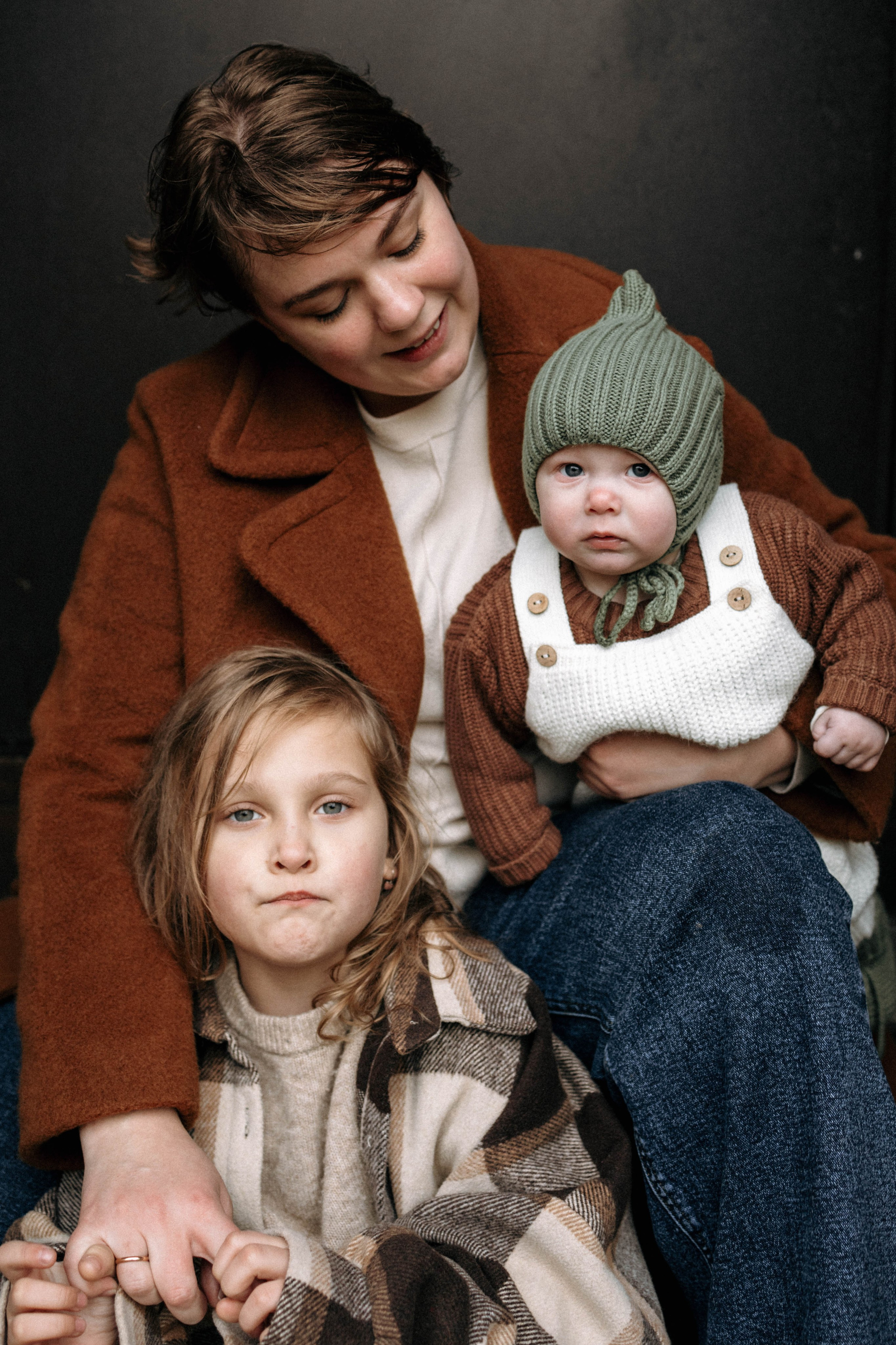 Прогулка мамы с детьми в Коломенском. Семейный и детский фотограф в Москве Маргарита Сереброва