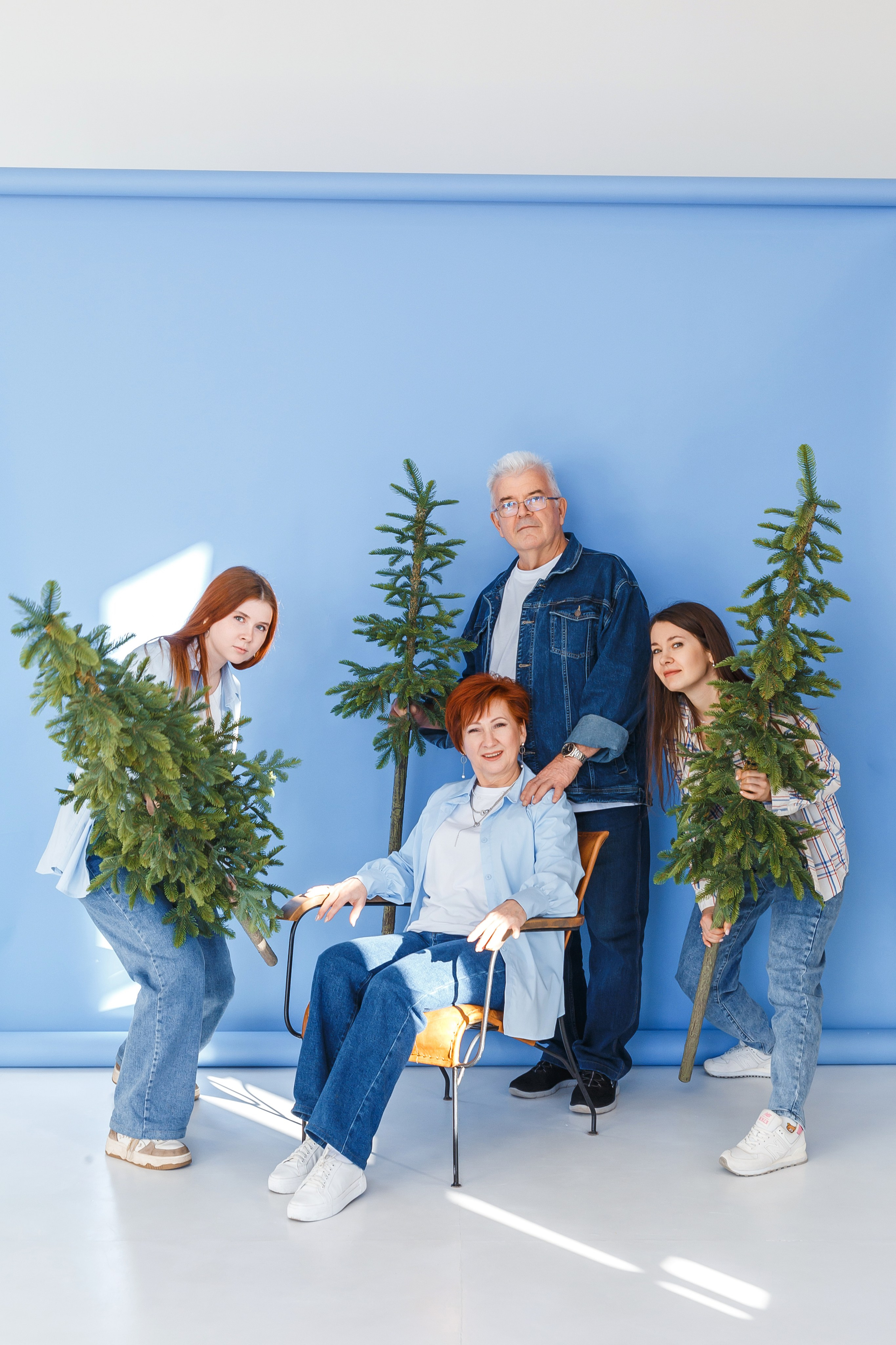 Рождественская встреча Синицыных в студии. Событийный фотограф Максим Бескоровайновнов