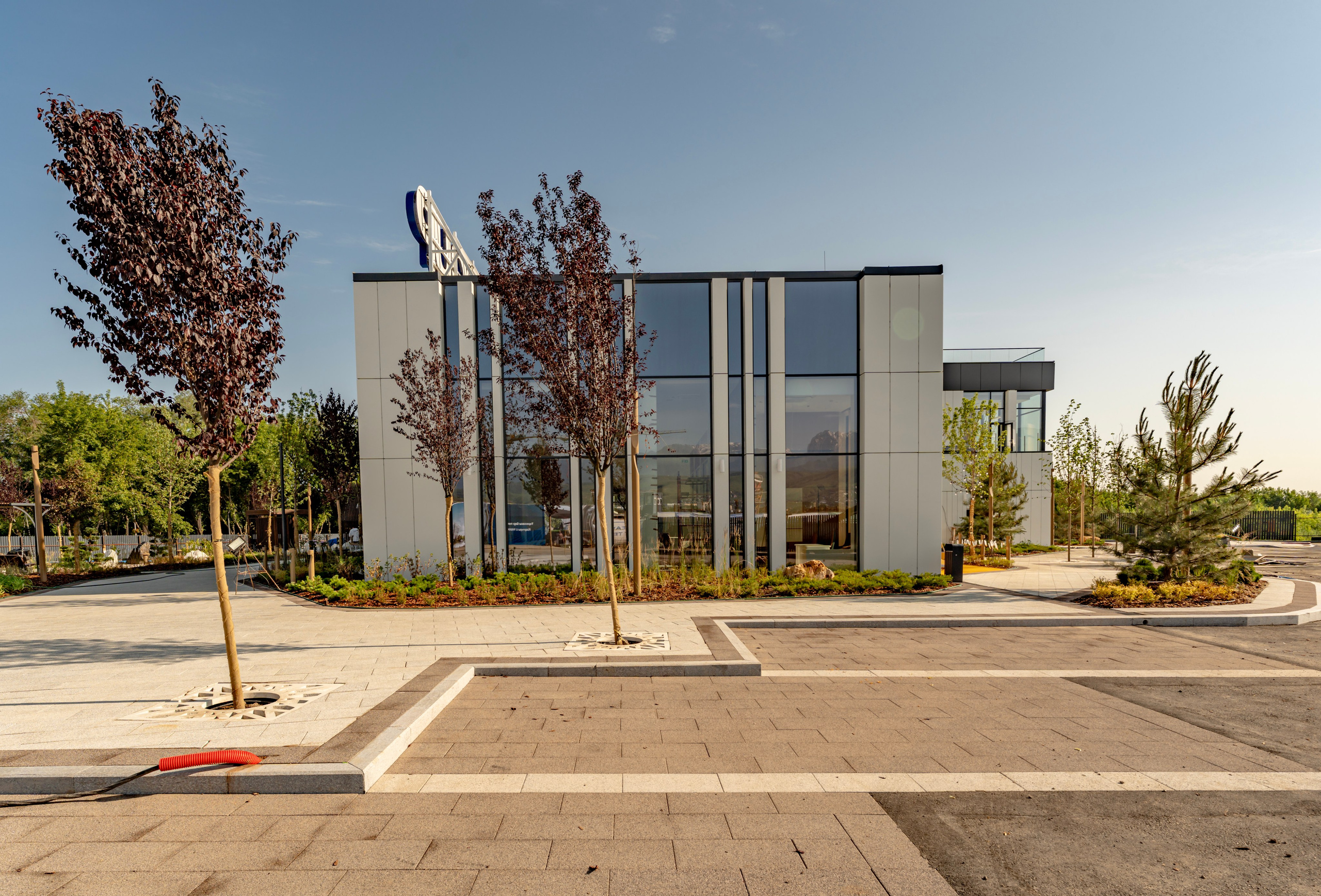 Алматы, ход строительства отдела продаж Bi Group Dream City Tech, июнь 2025. Интерьерный фотограф Алматы