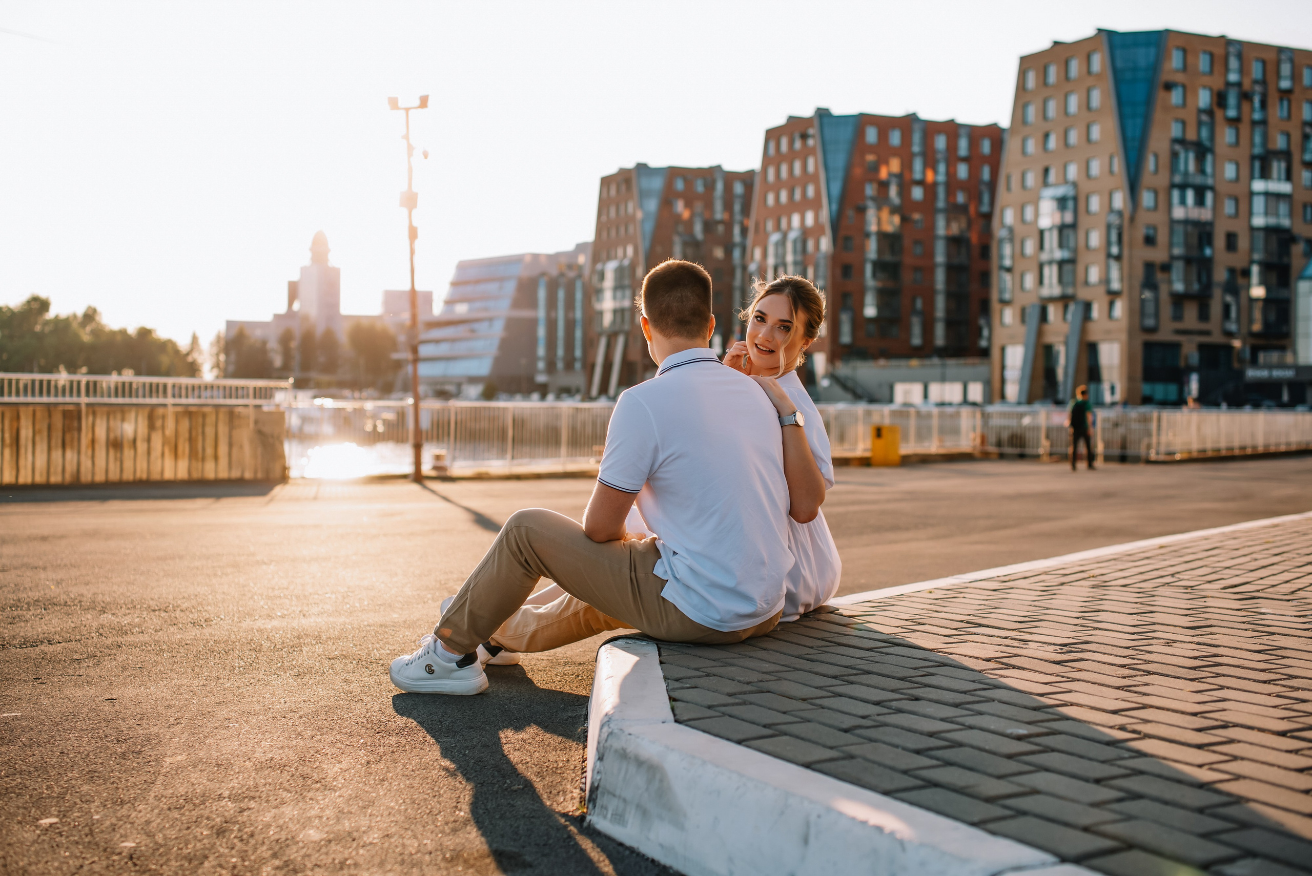 Предсвадебная фотосъемка набережная Архангельск. Свадебный фотограф в Архангельске и Северодвинске