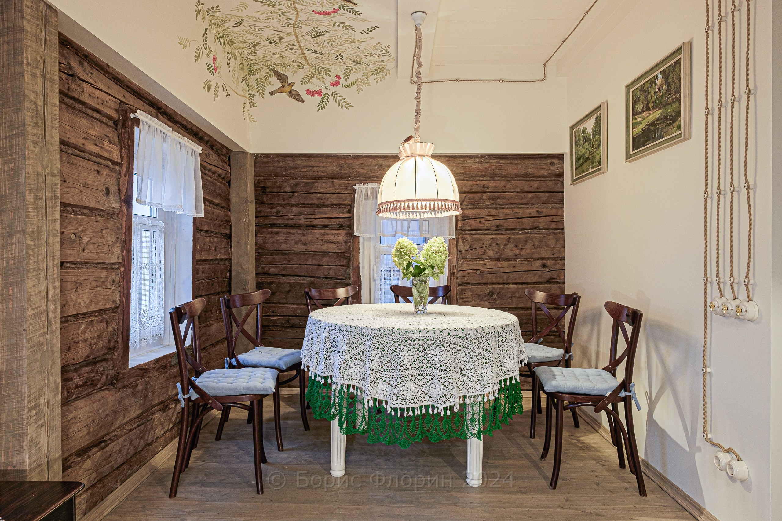 Апартаменты в деревянном доме Коломенского кремля.