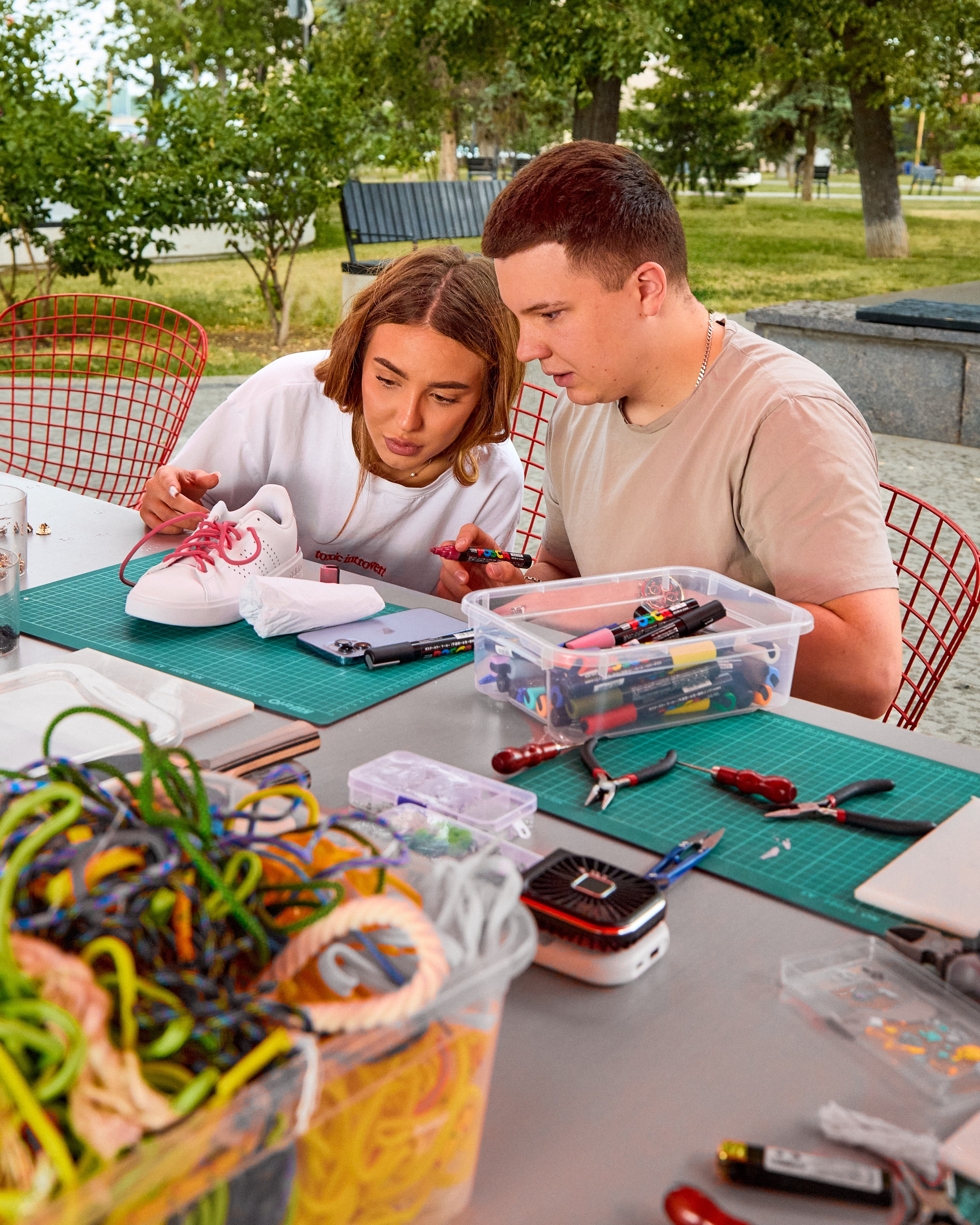 Яндекс Маркет. Святослав Лебедев | Рекламный фотограф — Коммерческая съемка, Арт-дирекшн, AI-интеграция