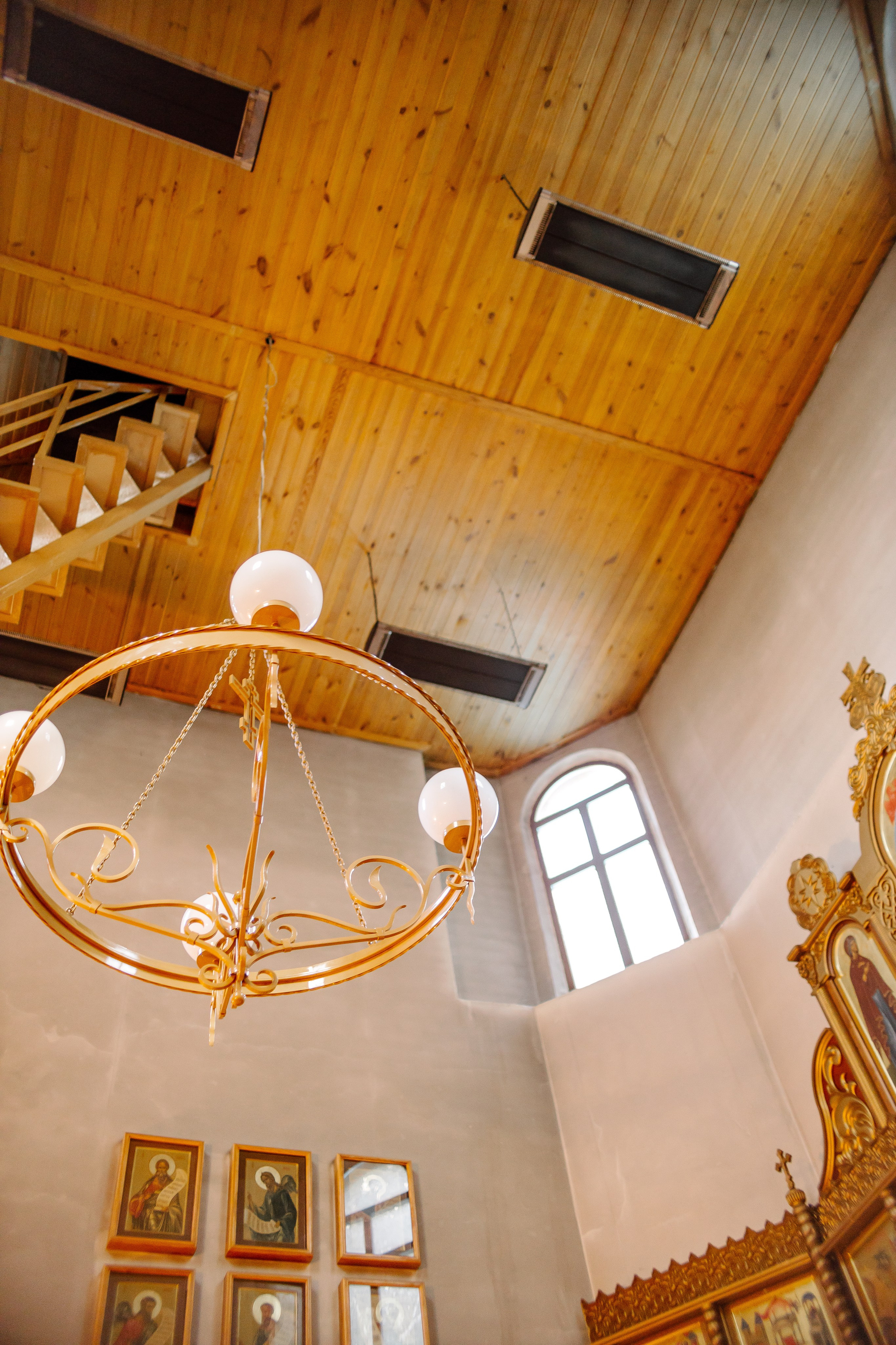 Ева (Храм в Тарасовке). Семейный и детский фотограф в Челябинске Елена Вышегородцева