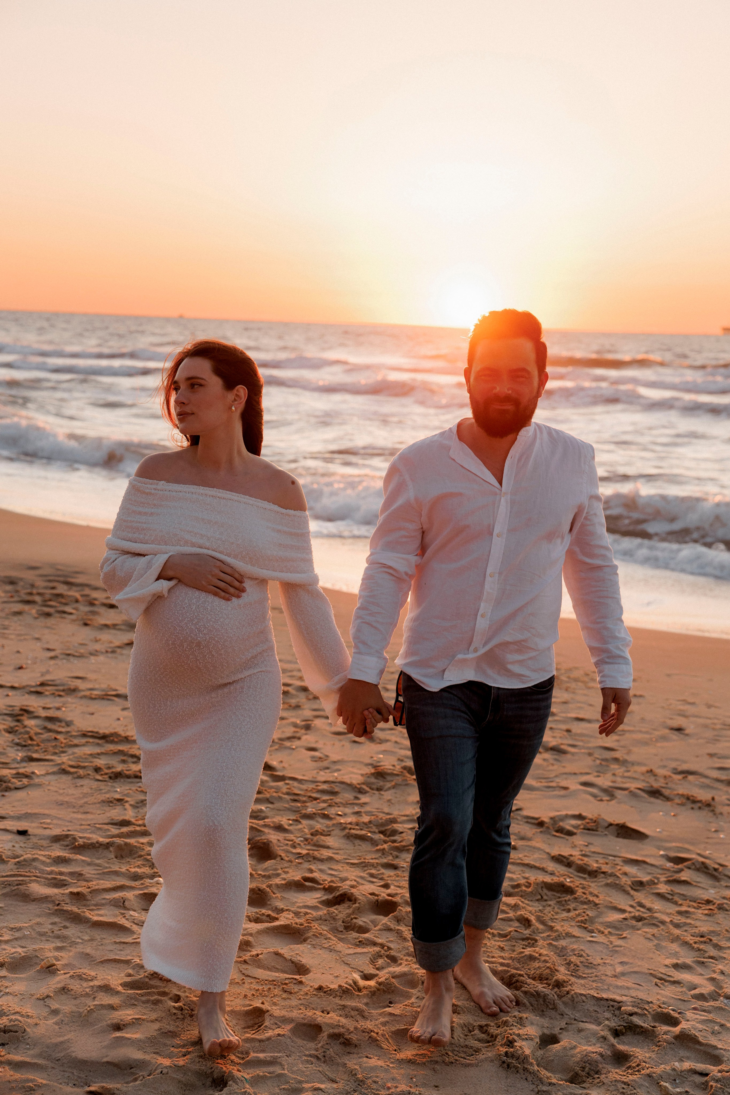 Pregnancy photoshoot (home/park/beach). Главная