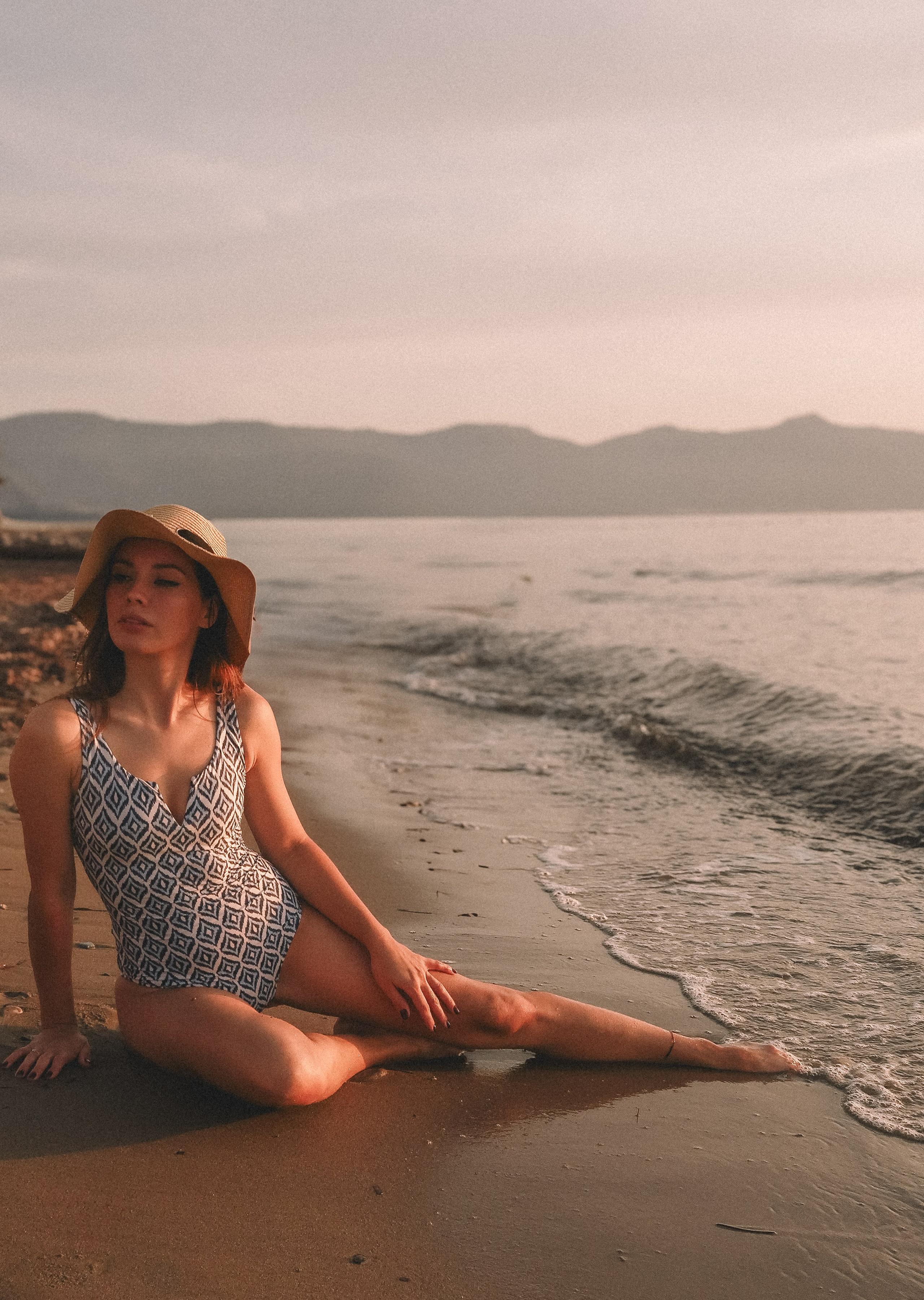 У моря. Главная