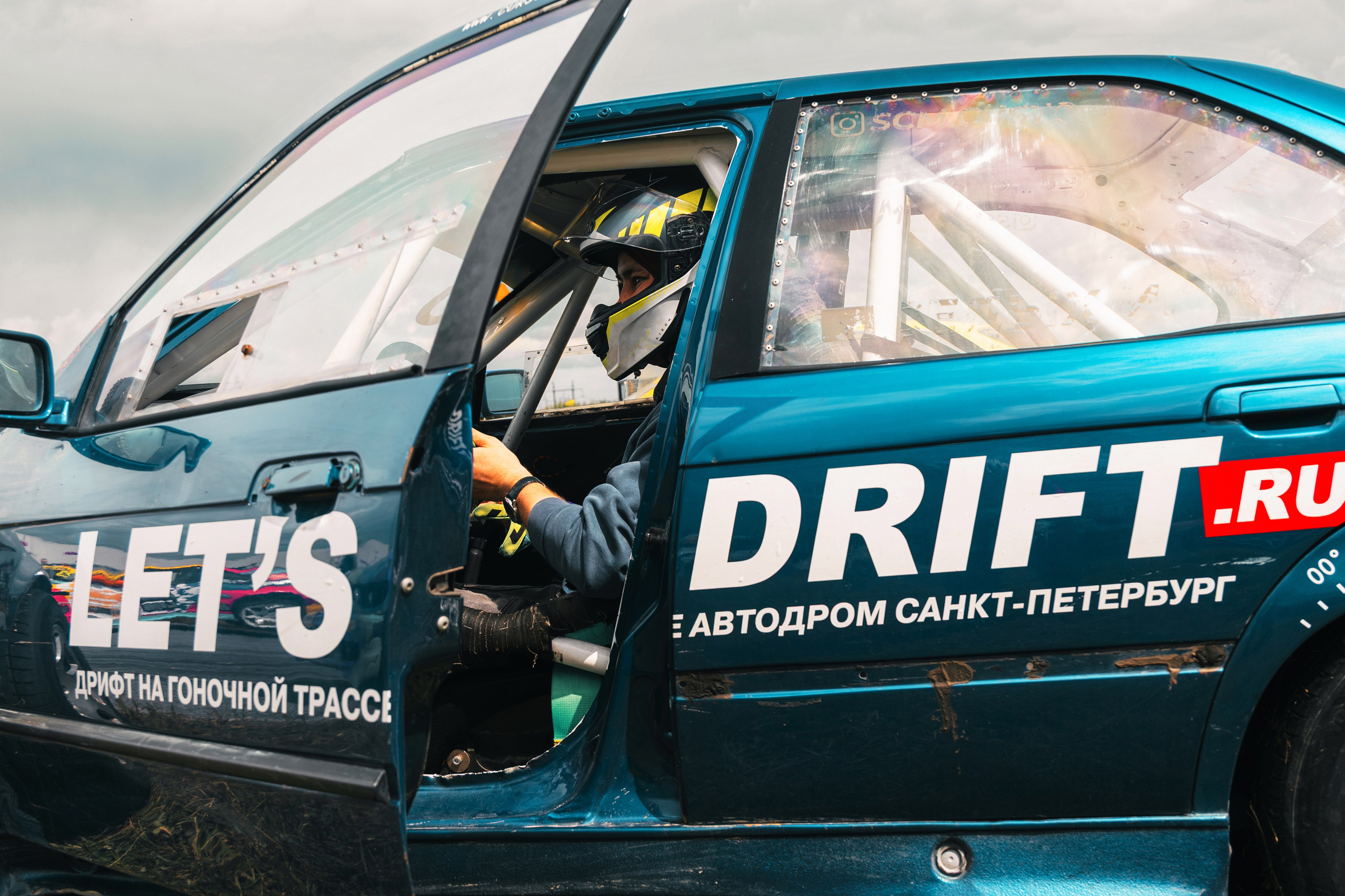 Фоторепортаж с «Больших Гонок» — дрифт, драг, звук