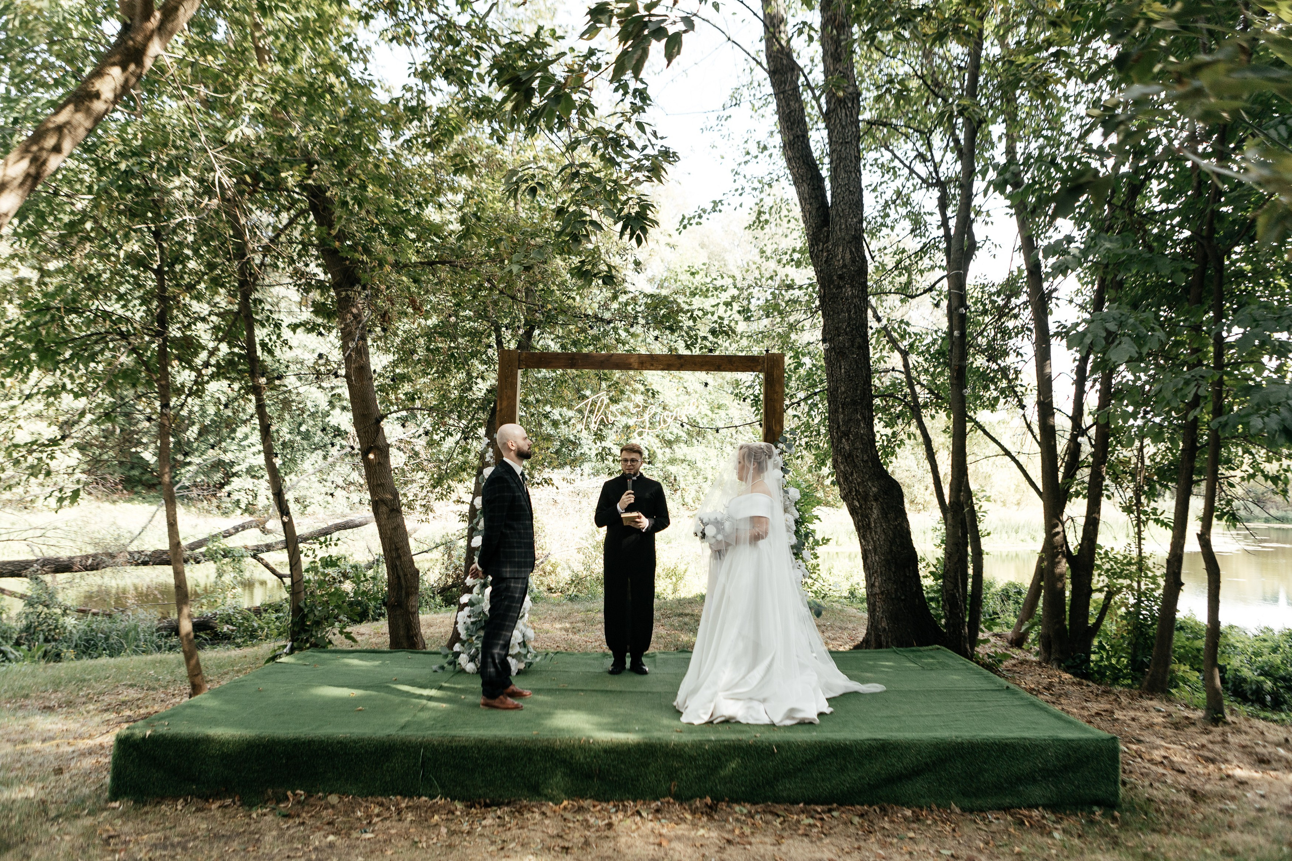 Свадебный фотограф Уфа — Руслан ГабдлисламовЖивые эмоции, красивые кадры, воспоминания на всю жизнь.Работаю по всей Республике Башкортоста. Свадебный фотограф Уфа Руслан Габдлисламов