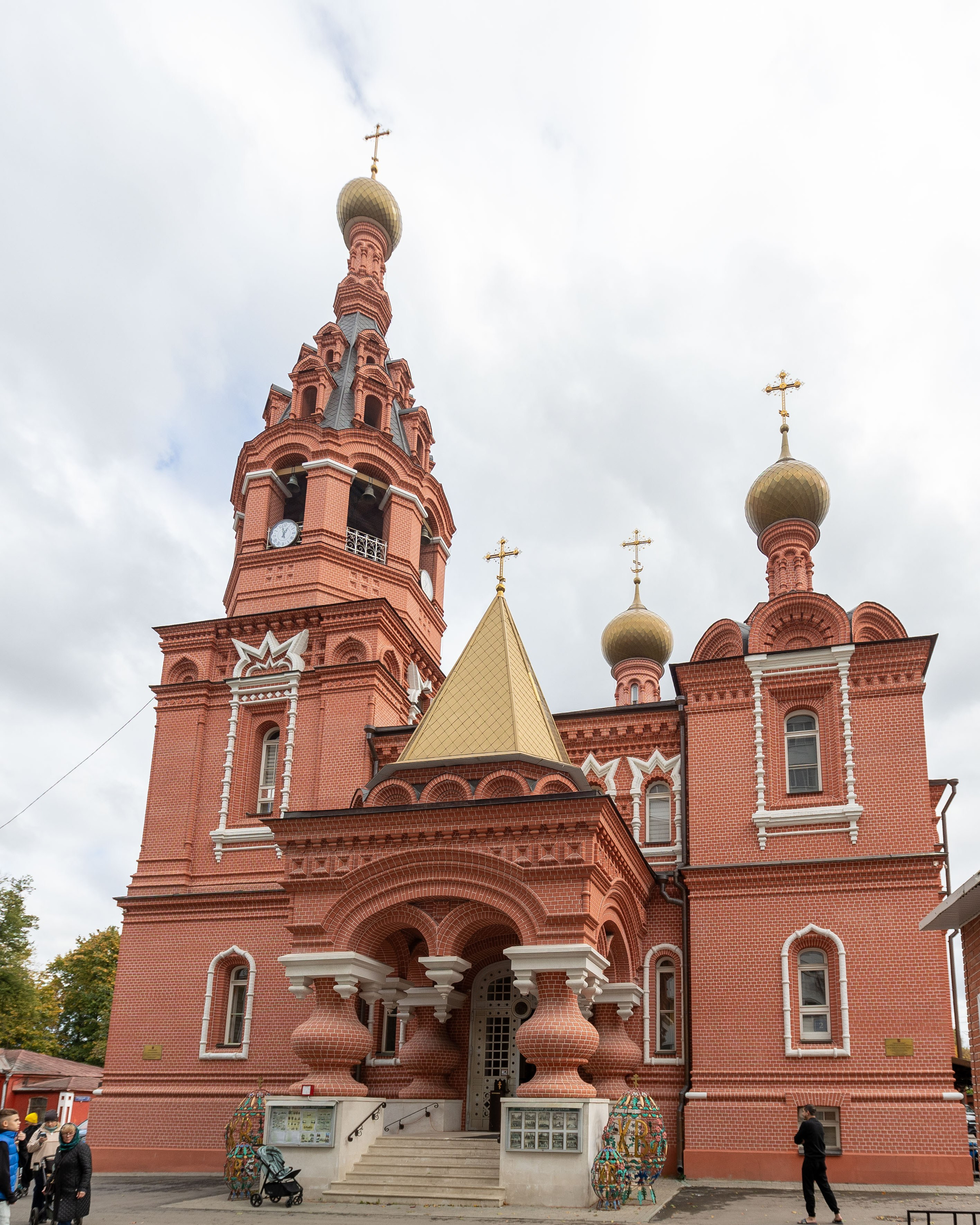 Рисование в Воскресной школе при Храме Живоначальной Троицы. Выпускные альбомы и школьный фотограф в Подольске, Троицке, Щербинке, Москве и Московской области
