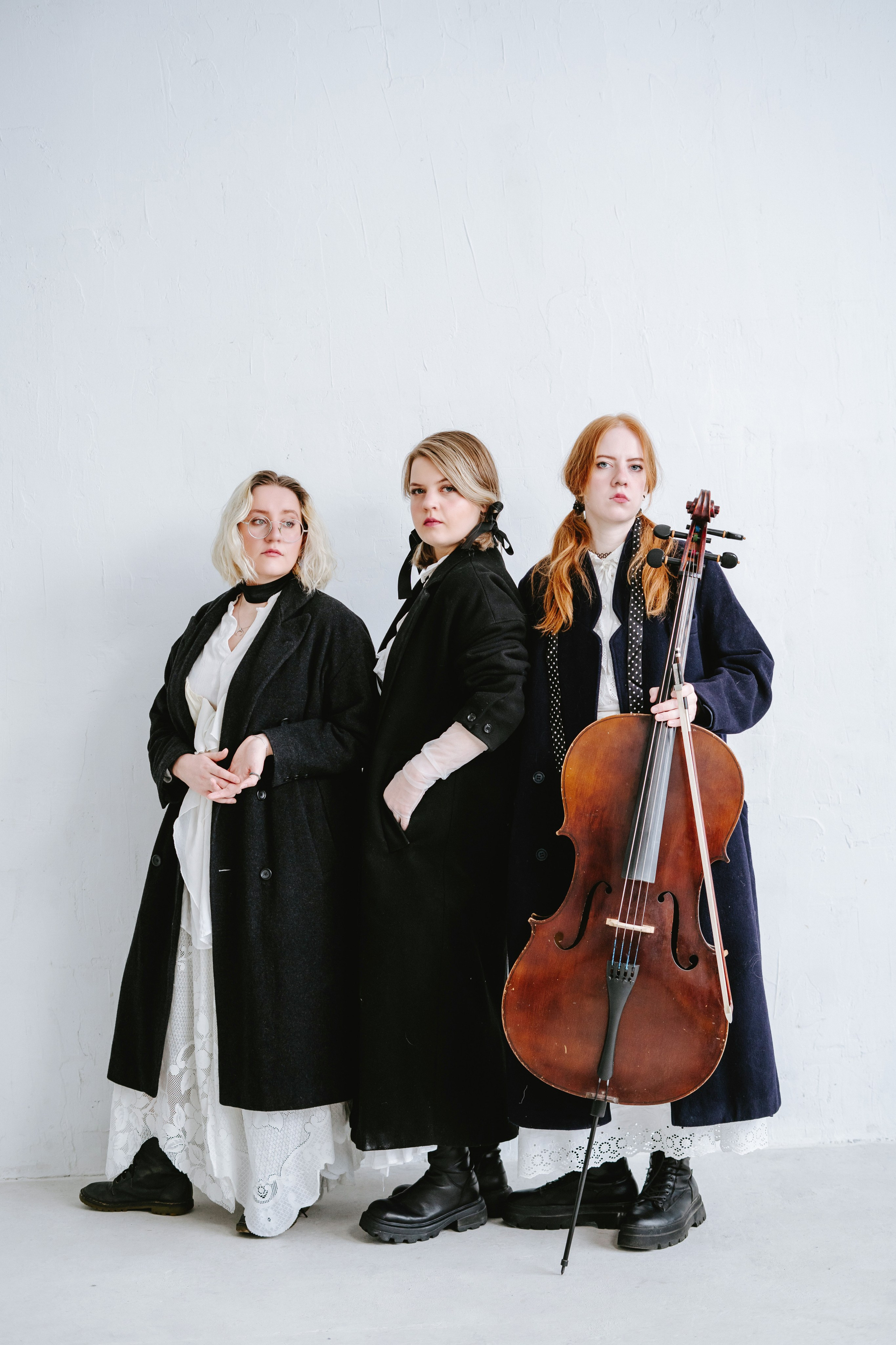 Фотографии для кавер-групп г. Томска. Портретный фотограф в Томске Наташа Барова