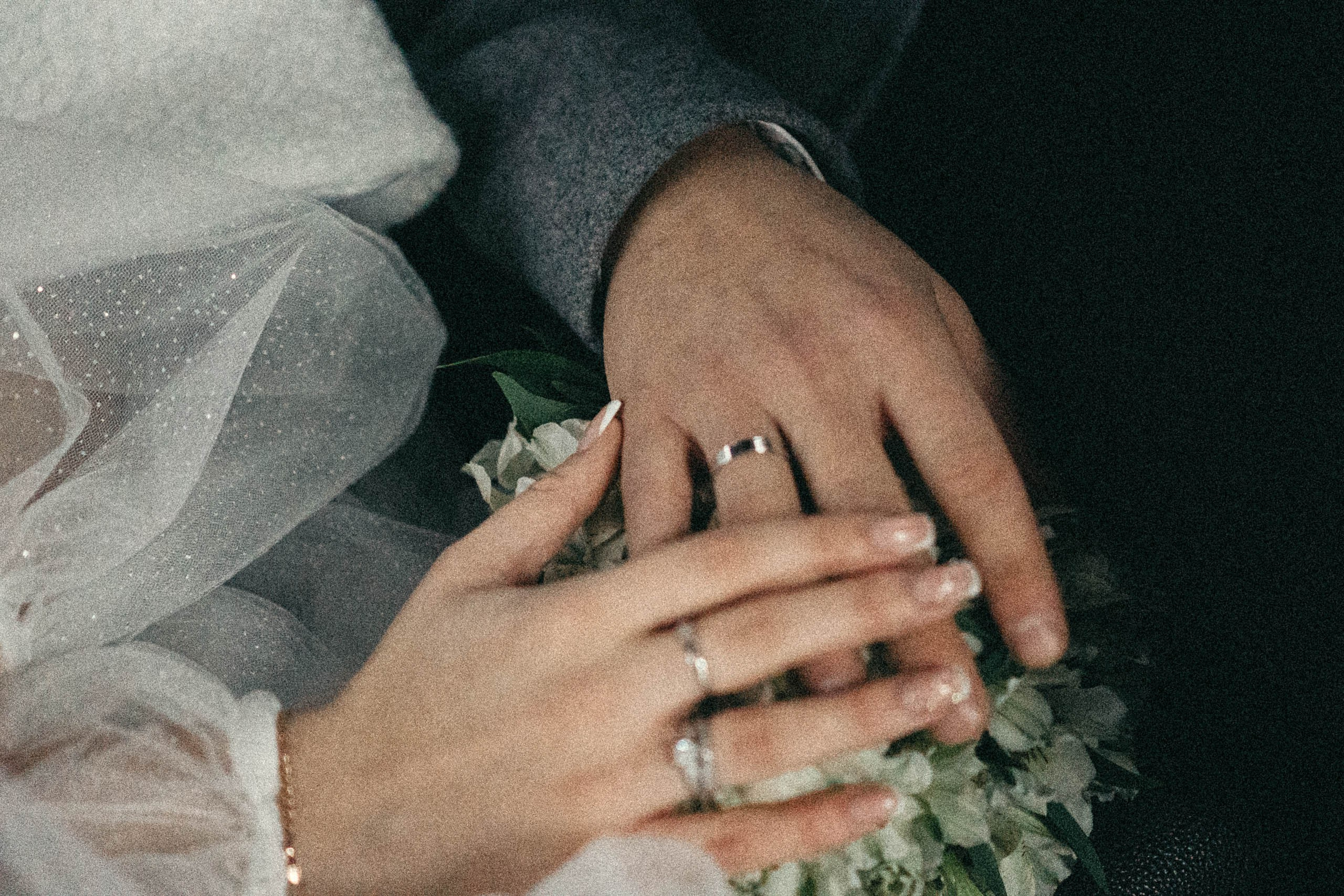 СВАДЕБНАЯ СЬЕМКА ПАРЫ В ГОРОДЕ ПУШКИН В ПАРКЕ ЕКАТЕРИНЕНСКОМ В НОЯБРЕ. Профессиональный фотограф, Санкт-Петербург — Виктория Богомолова