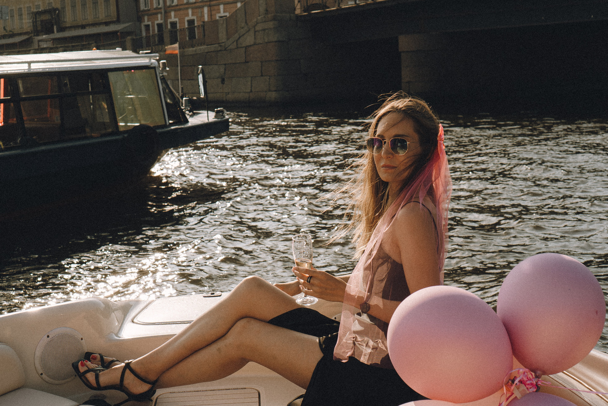 ДЕВИЧНИК НА КАТЕРЕ. Профессиональный фотограф, Санкт-Петербург — Виктория Богомолова