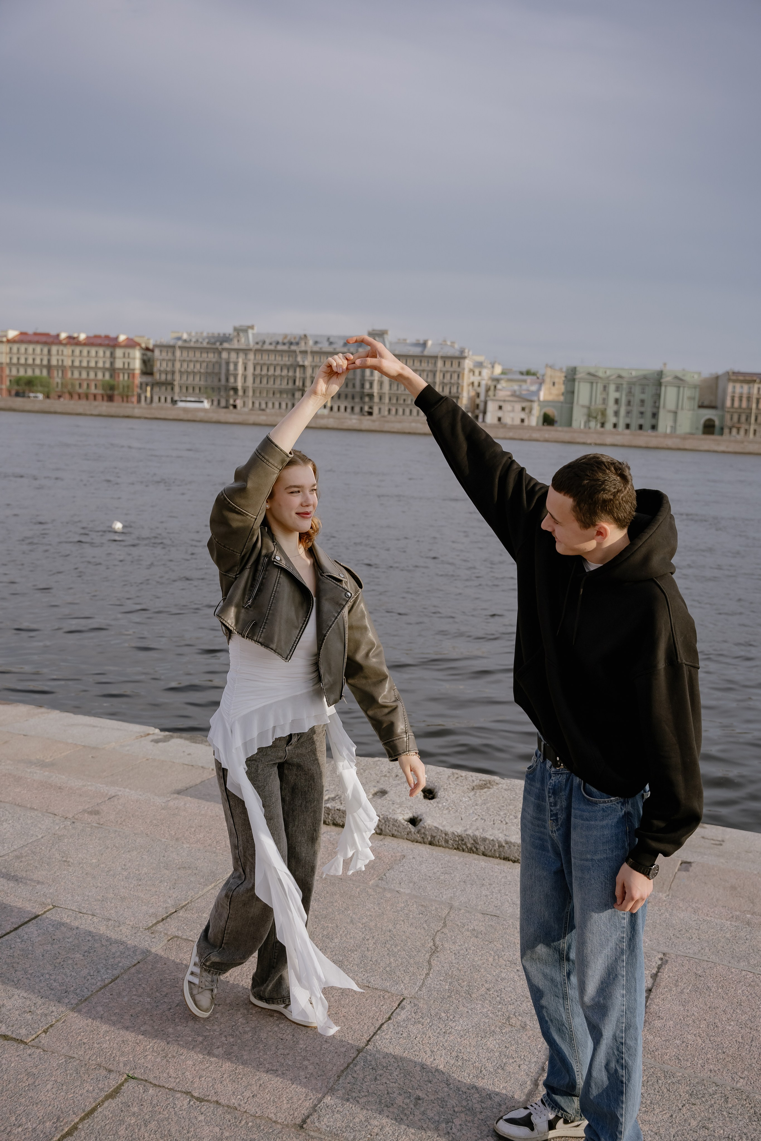 Прогулка у Невы