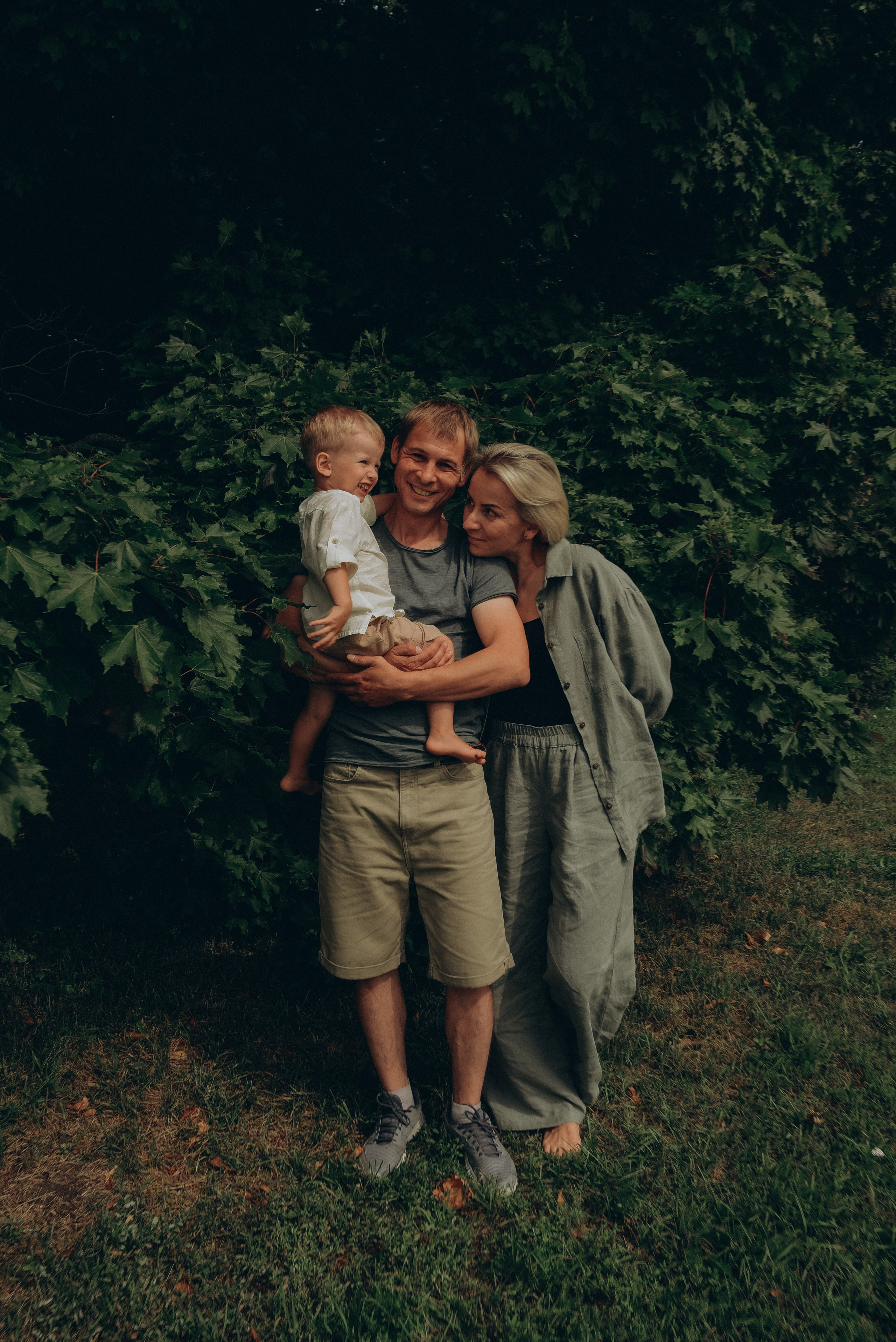 Семейная фотопрогулка парке. Елена Павел и Лев. Семейный и свадебный фотограф в Санкт-Петербурге Яна