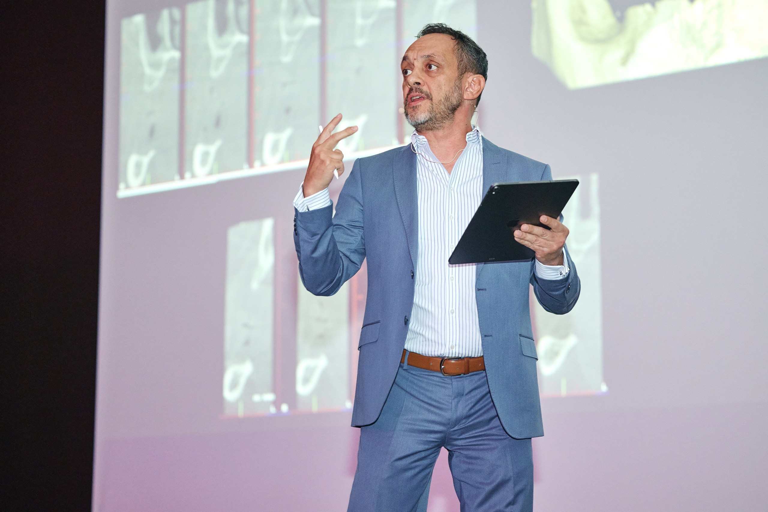 Конгресс имплантологов Neo Biotech 2025. Антон Артюшин, портретный фотограф. Москва