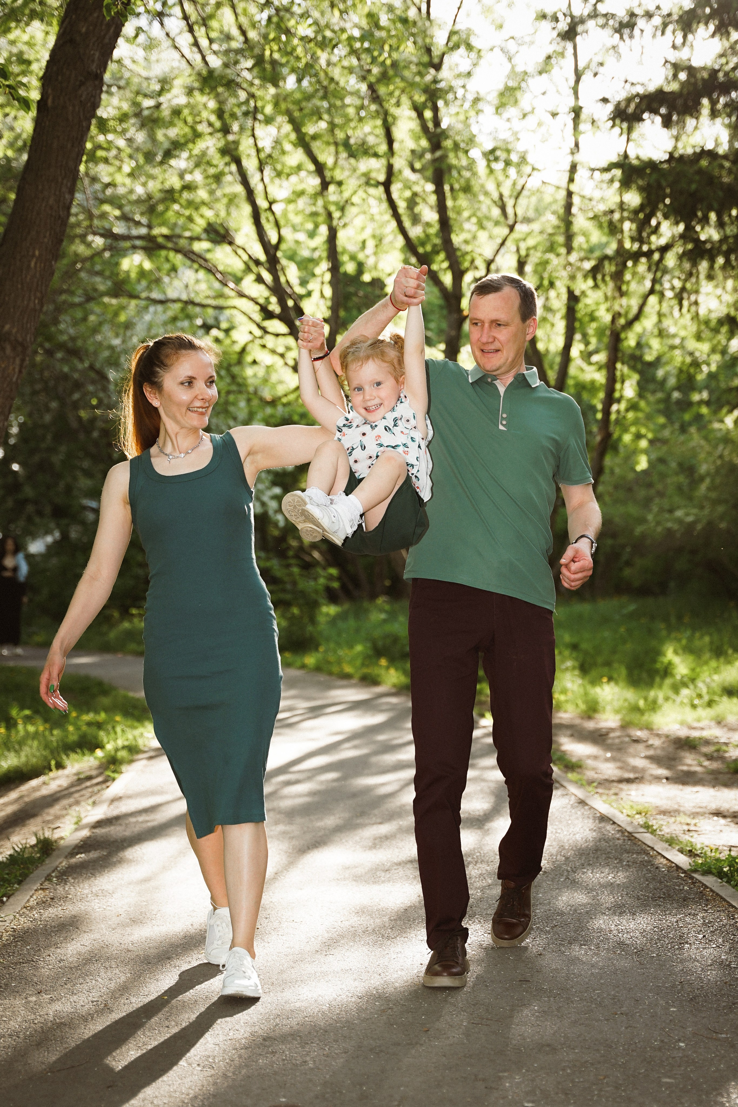Семейная съемка с ребенком в парке Екатеринбурга