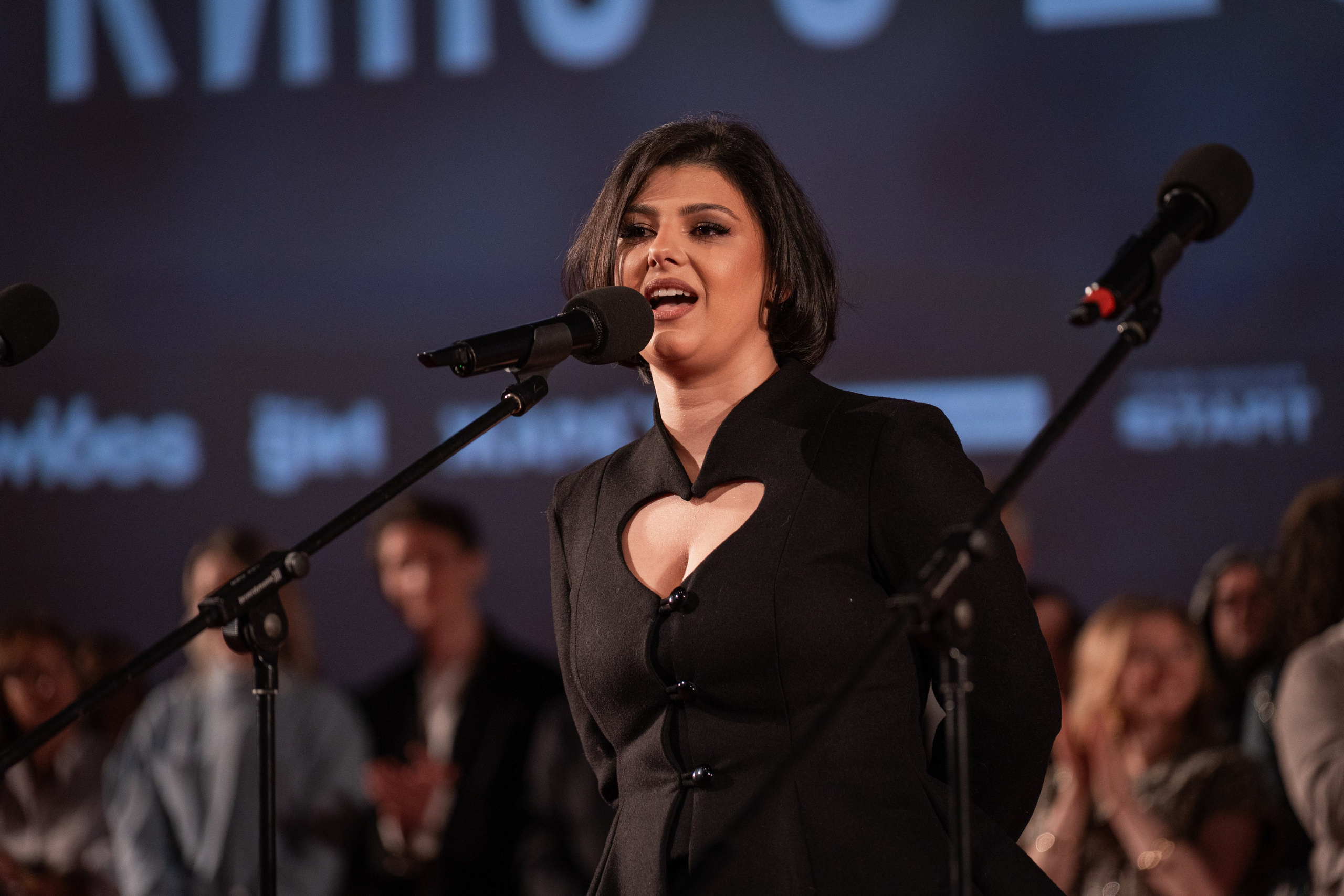 Твое сердце будет разбито. Премьера Твое сердце будет разбито. Фильм Твое сердце будет разбито. Твое сердце будет разбито смотреть. Каро 11 Октябрь