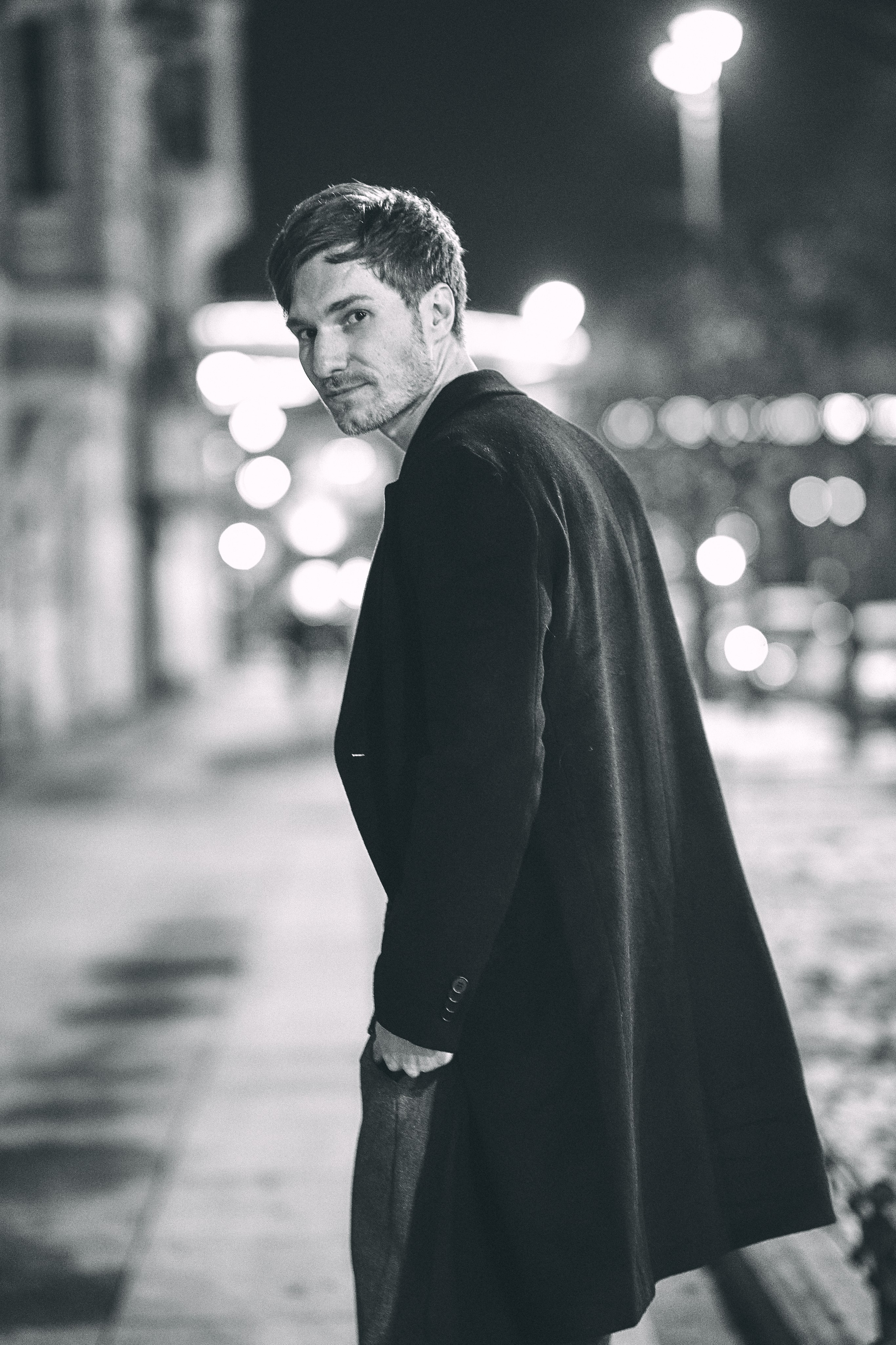 Мужской фотограф Курманаева Ирина Мужская фотосессия. Мужская съемка. прогулка по городу. Прогулка по Питеру. Мужские позы для фотосессий Мужской фотограф Фотосессия для парней