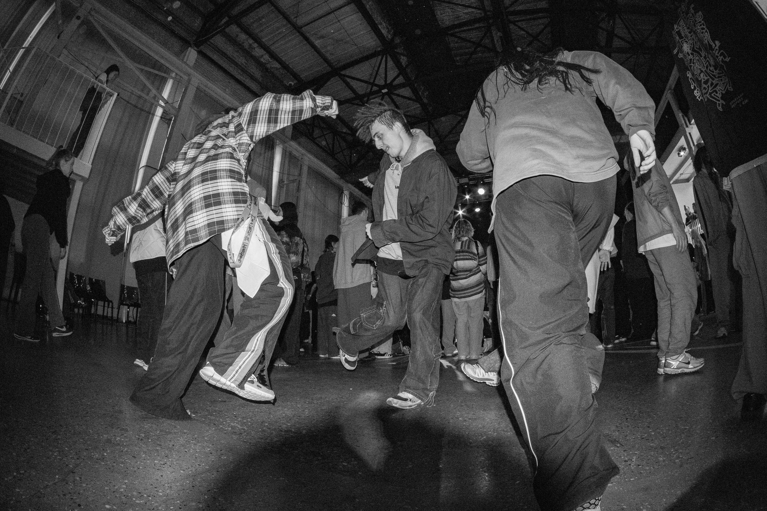 LORDS OF THE UNDERGROUND 27/10/25 (@youlovebu). Соня бу тебя сфоткала