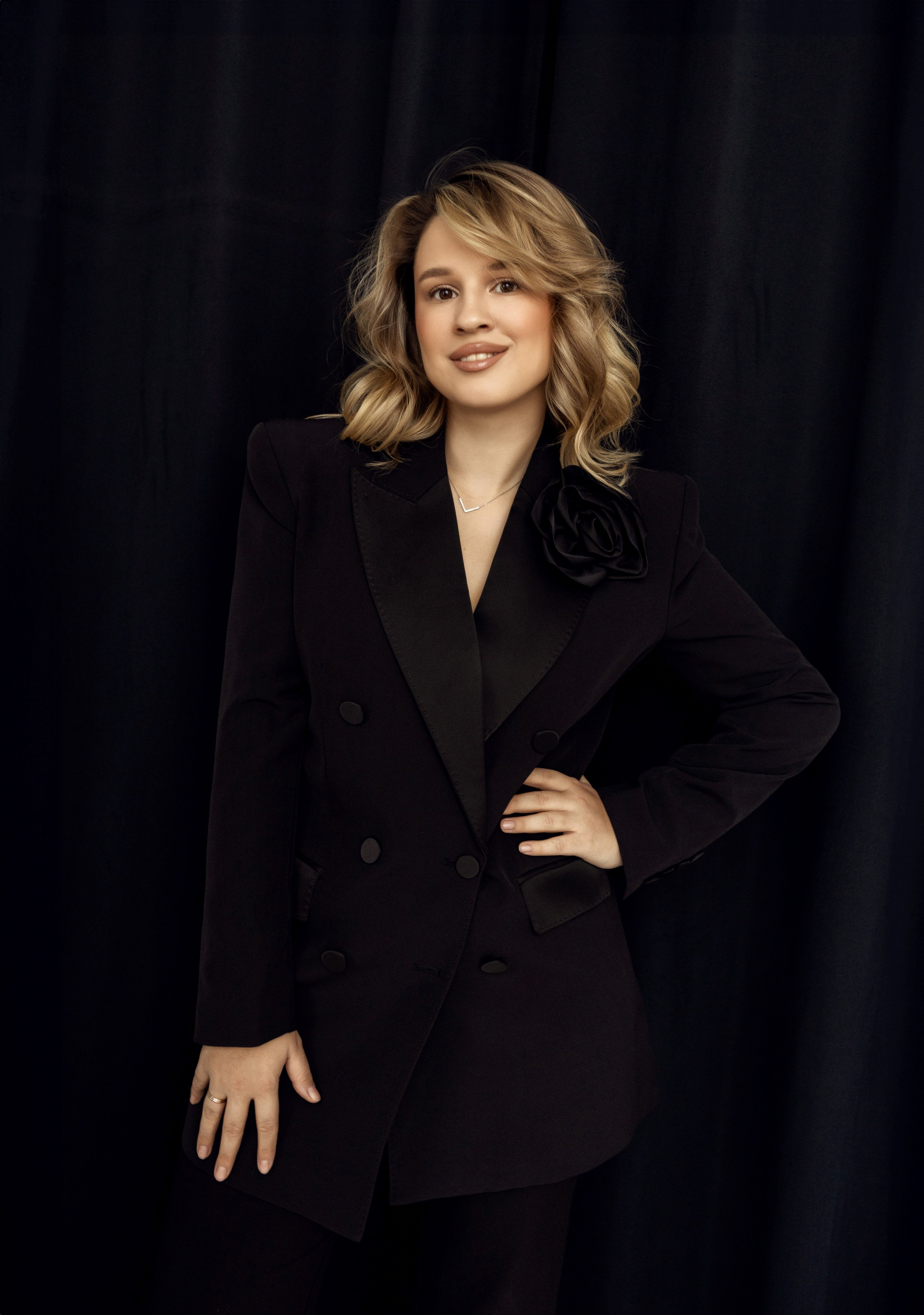 Стилизация персональной съемки для Мари Саматовой @samatova_mary. Стилист Александра Шеремет