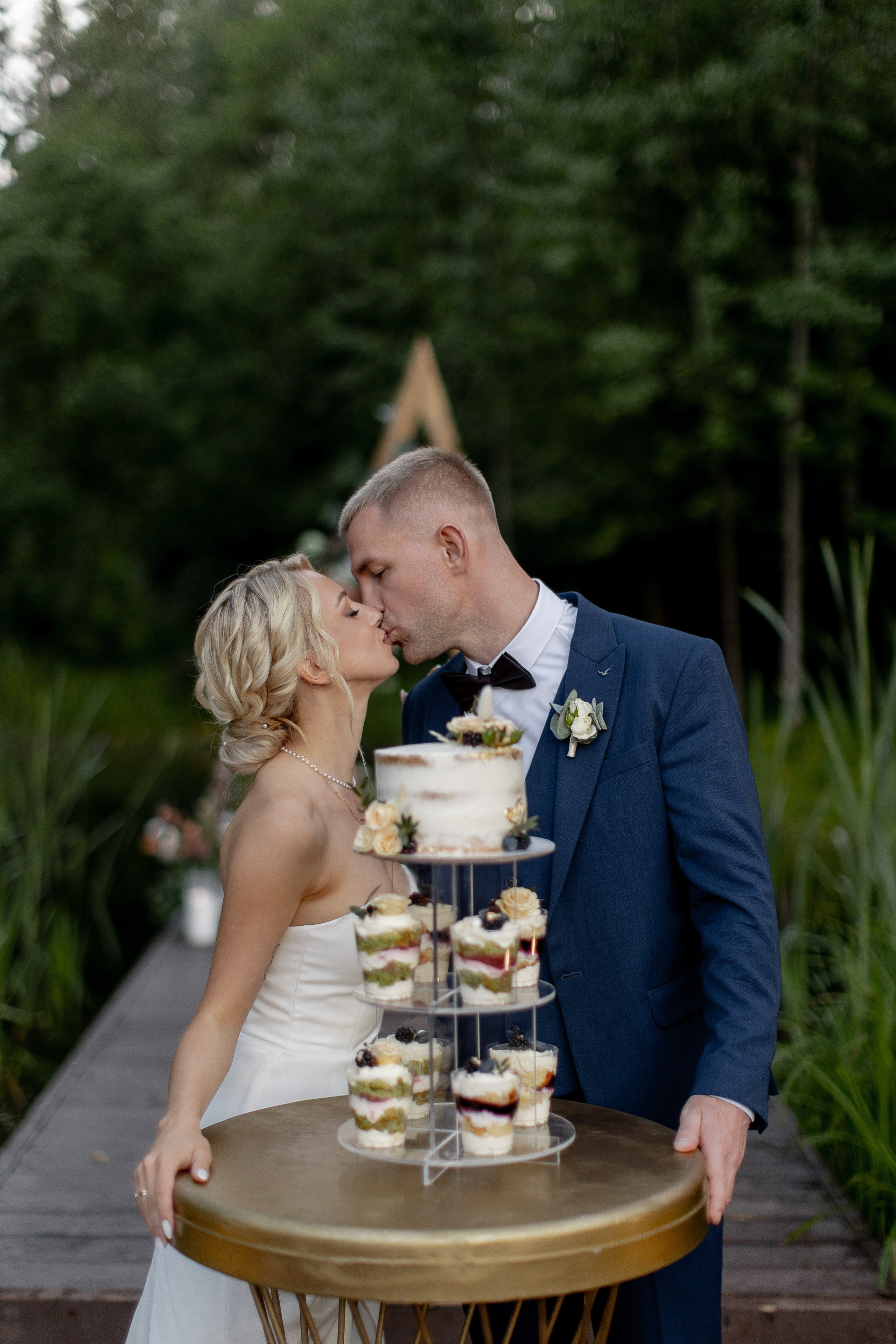 Один зонт, два сердца. Свадебный фотограф — Ефимов Сергей