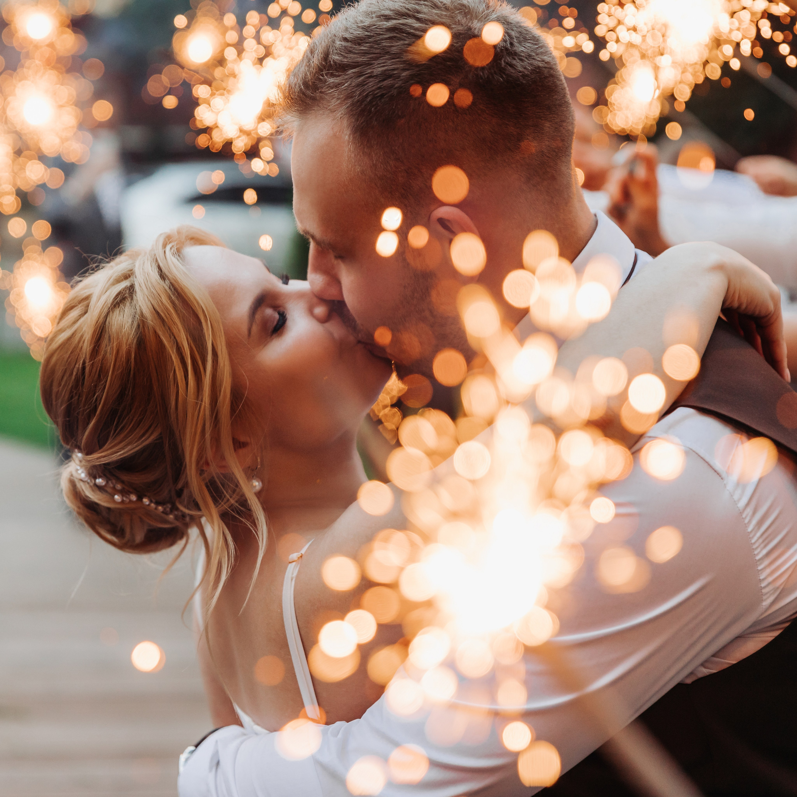 Unique wedding photography service based in New Zealand, capturing your special moments with a fresh, creative eye