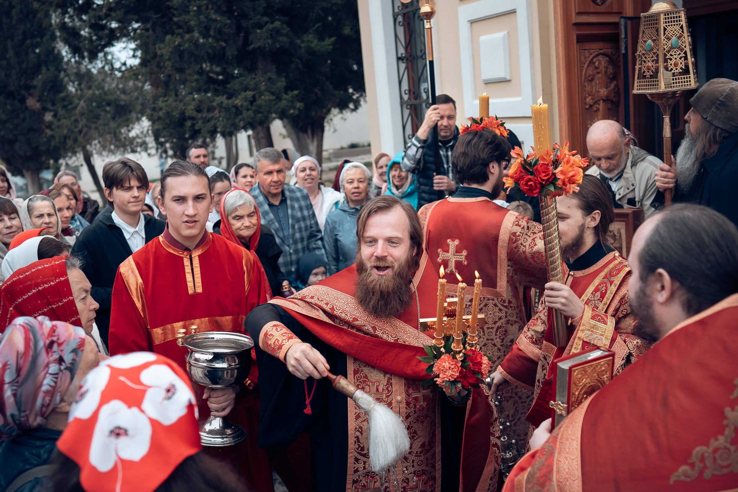 Богослужение на Светлой седмице в Херсонесском монастыре г. Севастополь. Церковный фотограф Севастополь