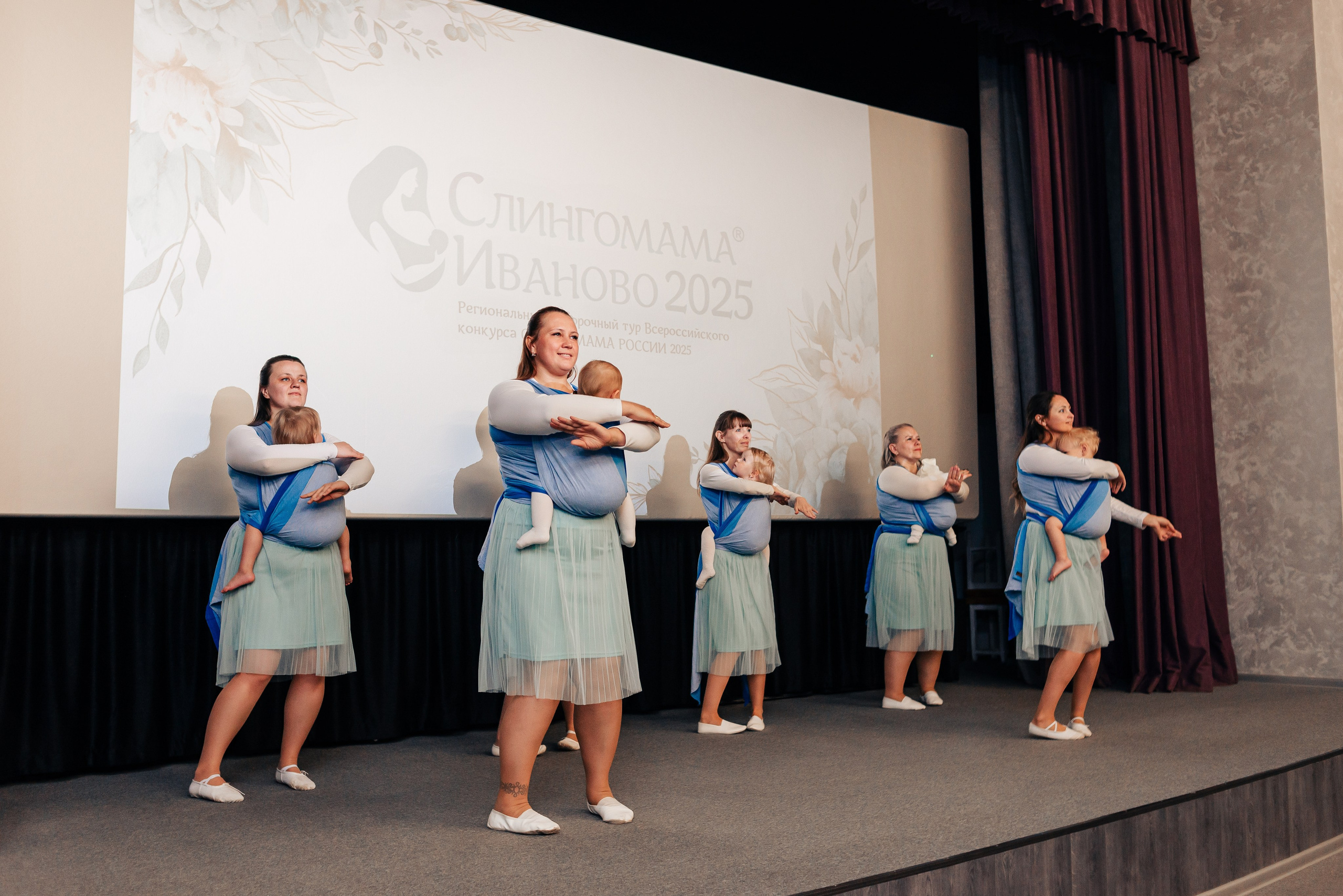 Слингомама Иваново 2025. Семейный и детский фотограф Иваново Ксения Азаренкова