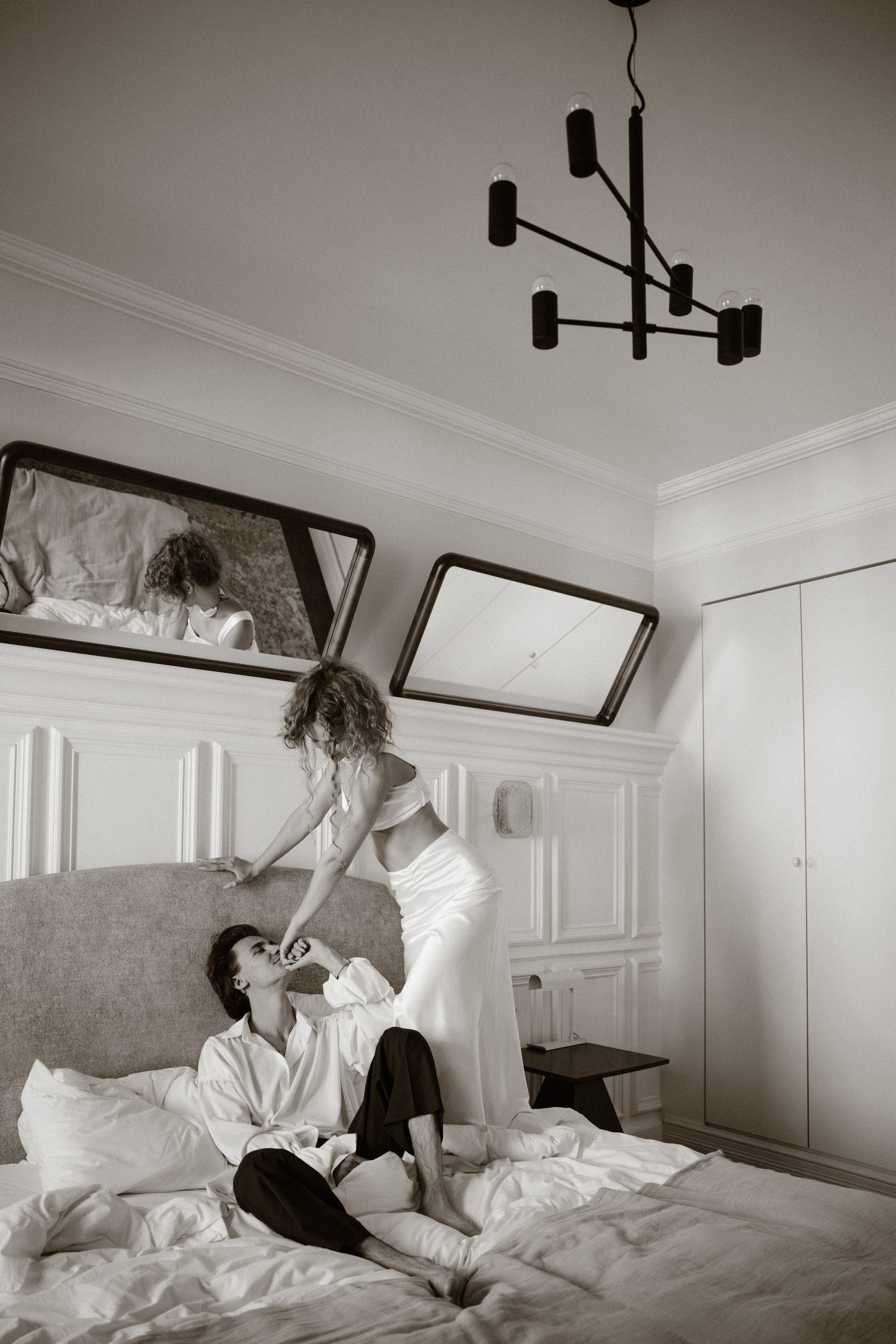 В квартире на Невском