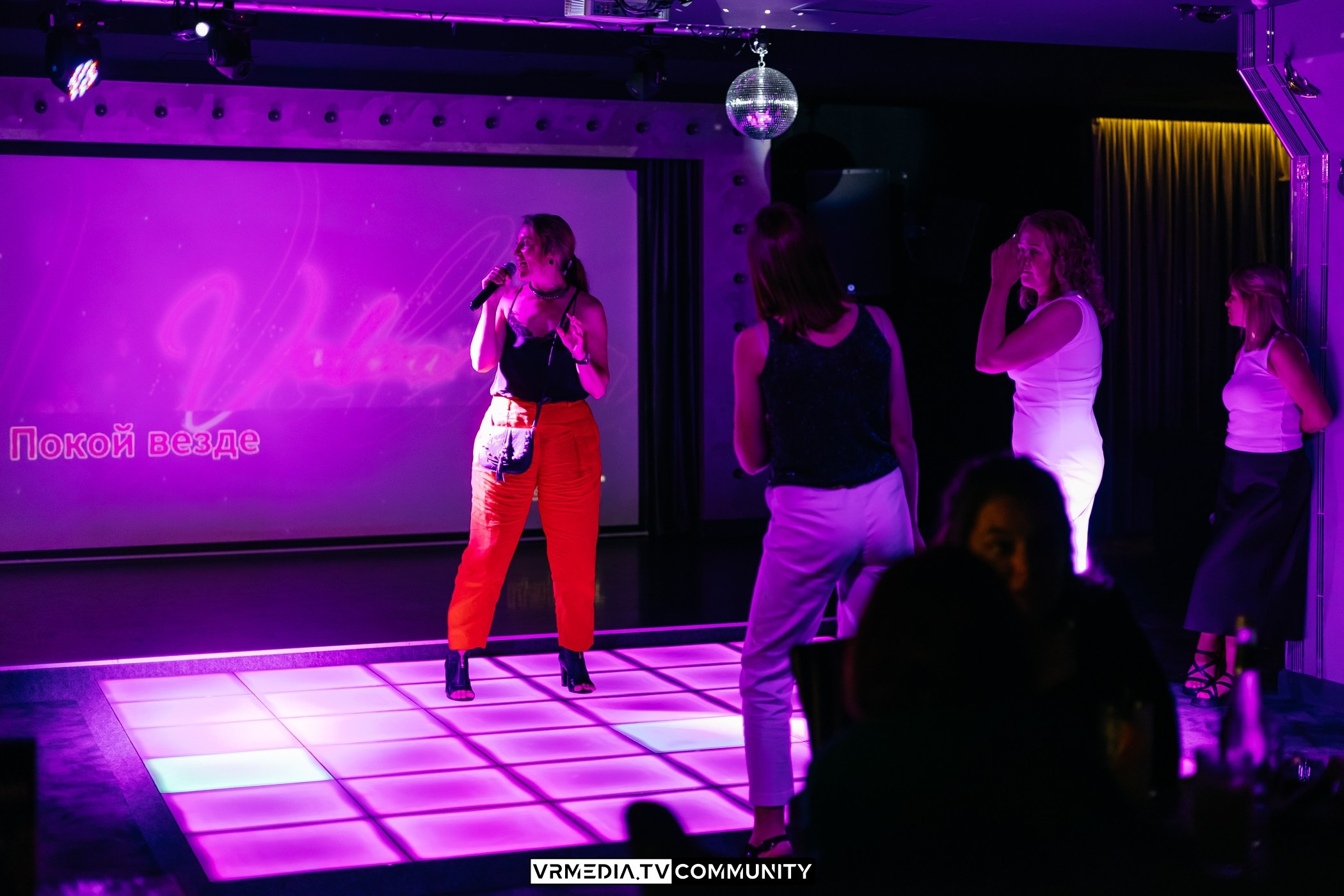 Караоке-бар «Volna»: Золотые 2000-е