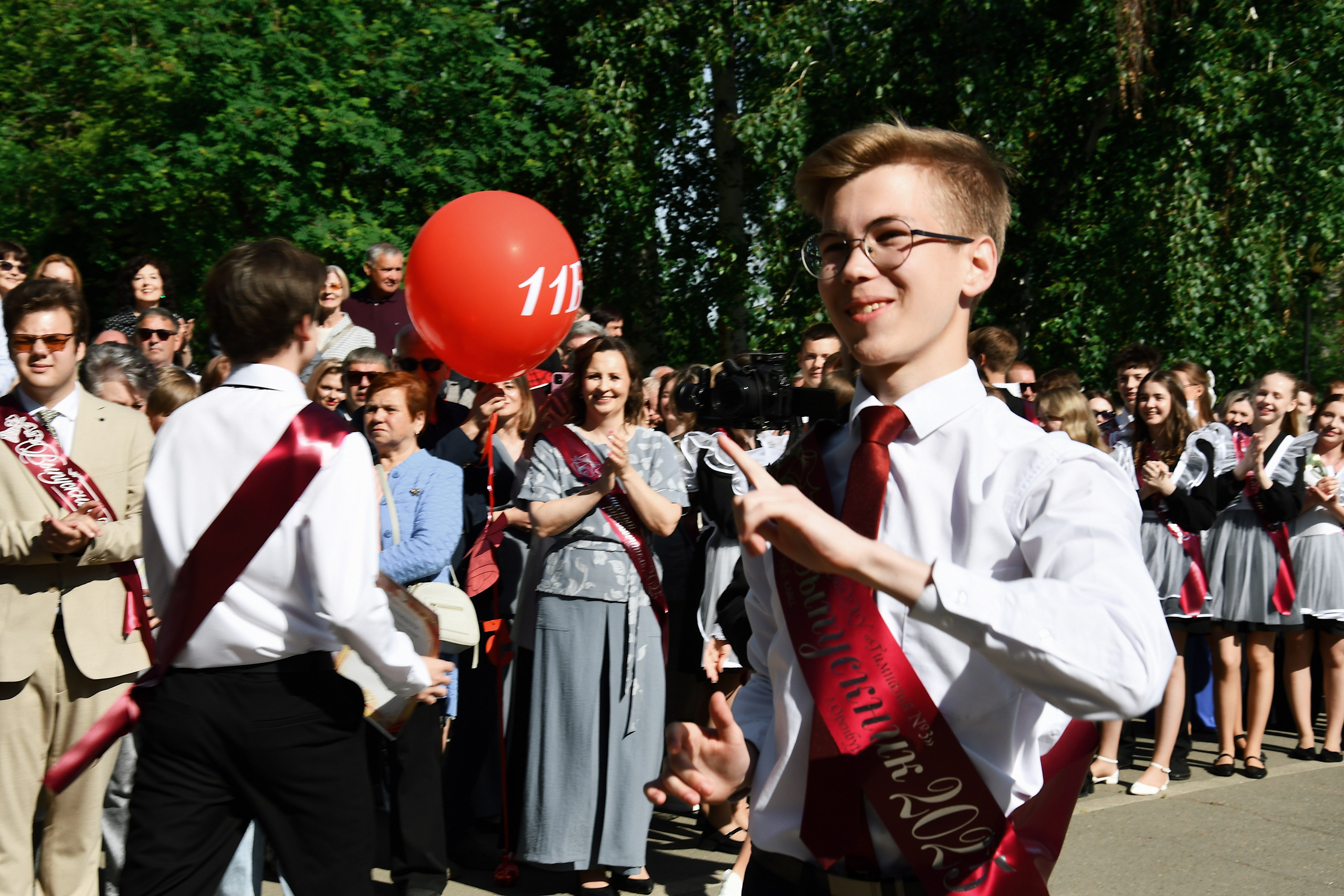 Линейка Гимназия Nº3. Фотограф Оренбург I Кристина Подольская
