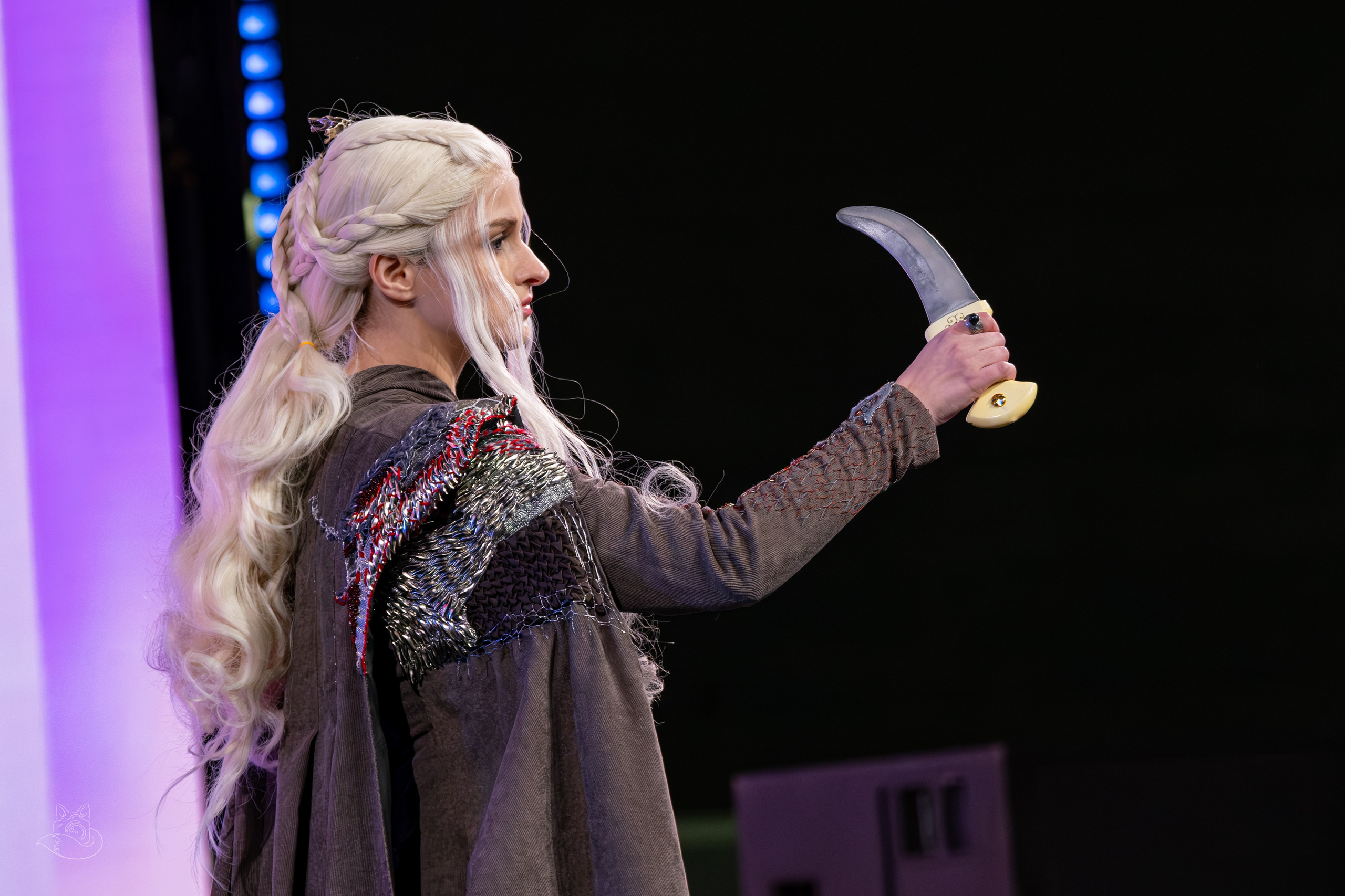 Сцена РЭД ЭКСПО 2024. Косплей фотограф