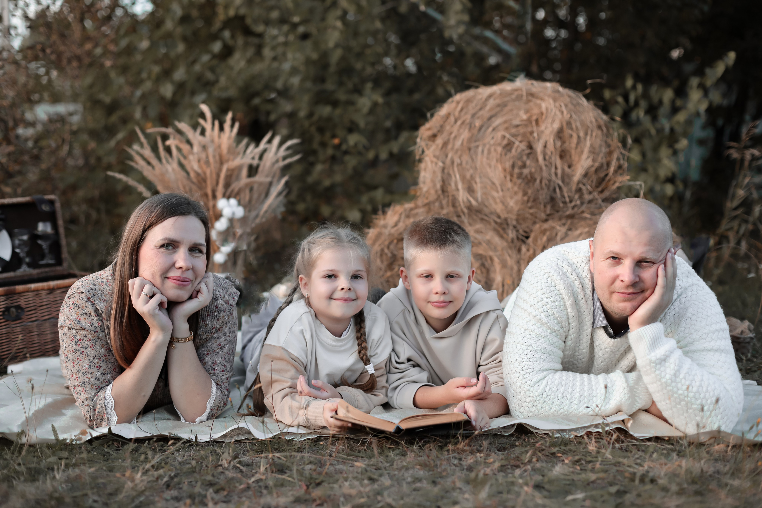 Осенняя фотосессия на моей полянке. Фотограф г. Хабаровск. Семейные и индивидуальные съёмки