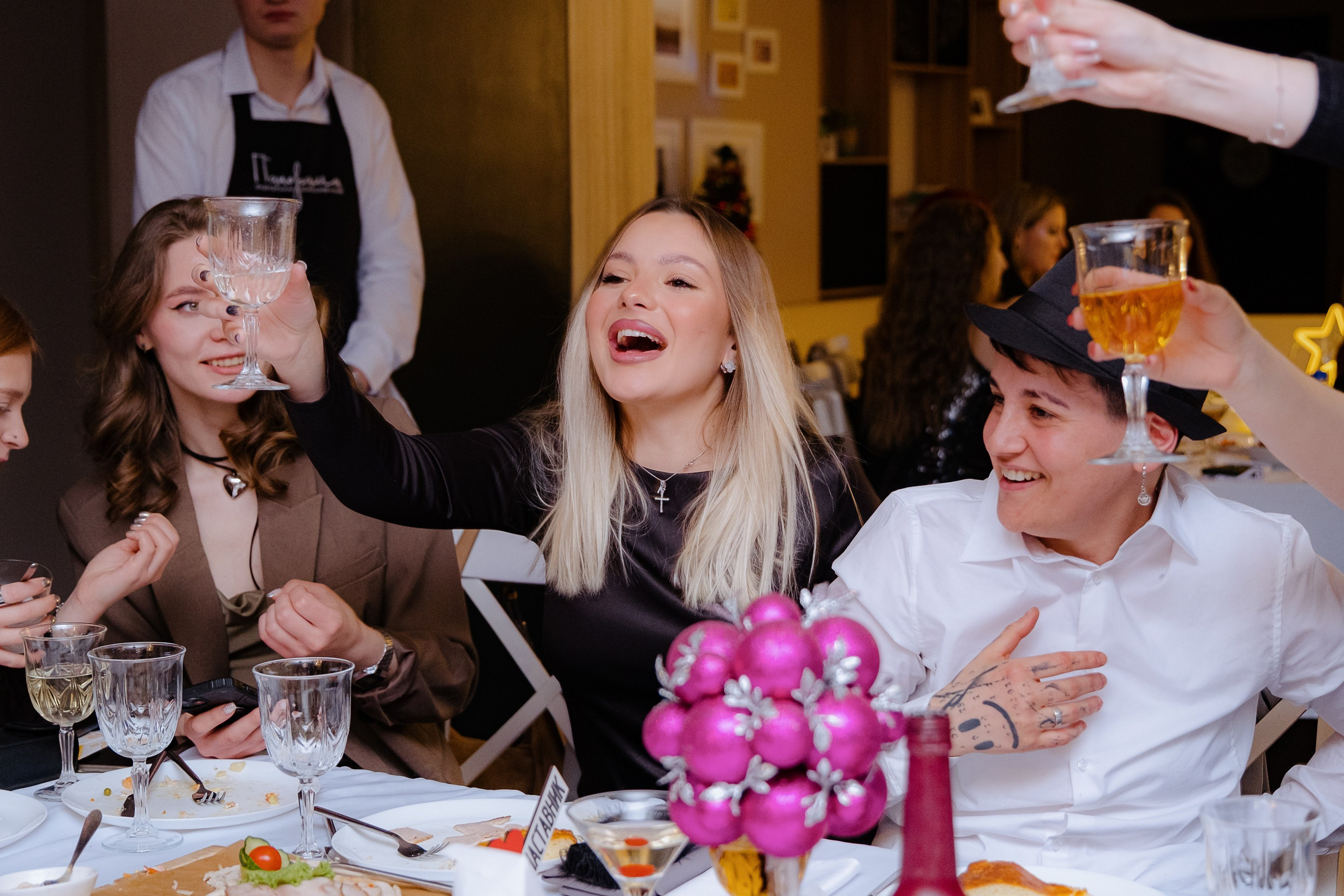 Репортаж фото. Фотограф и видеограф на мероприятия